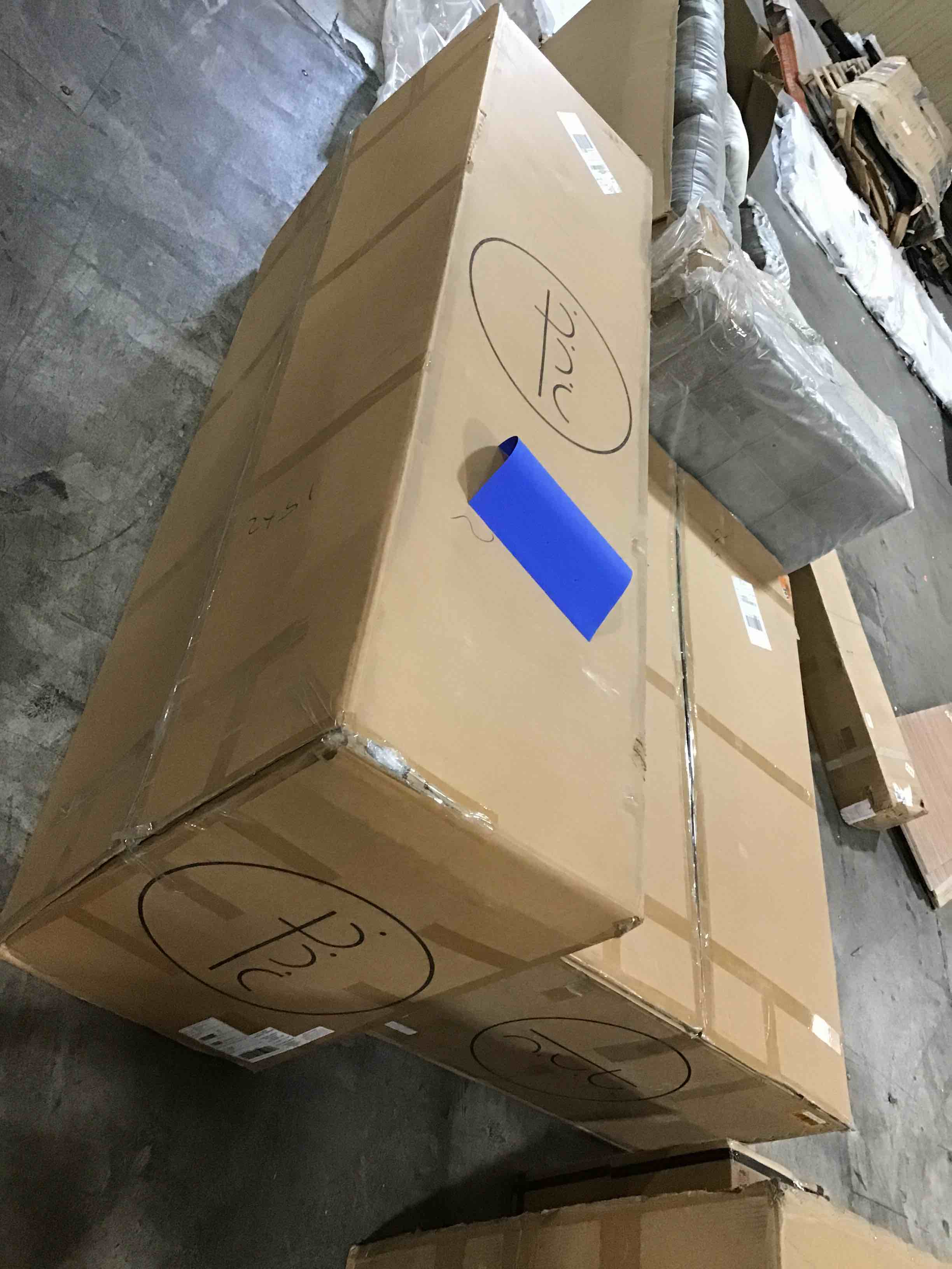 https://s3.amazonaws.com/lotting-images-prod/bidfta/ORG4379661_1688143392514.jpeg