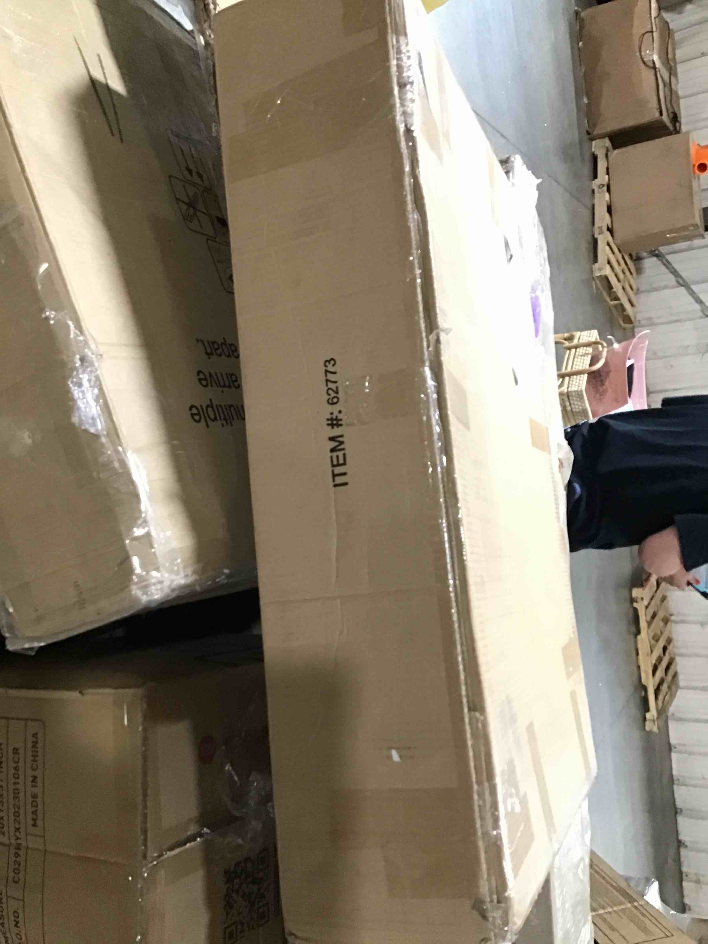 https://s3.amazonaws.com/lotting-images-prod/bidfta/ORG4381097_1689353844929.jpeg