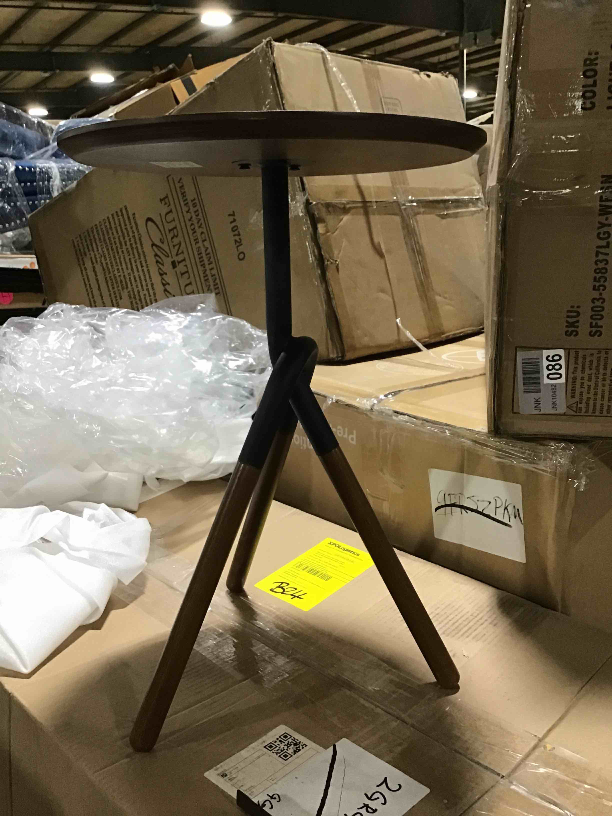 https://s3.amazonaws.com/lotting-images-prod/bidfta/ORG4381855_1690827711989.jpeg