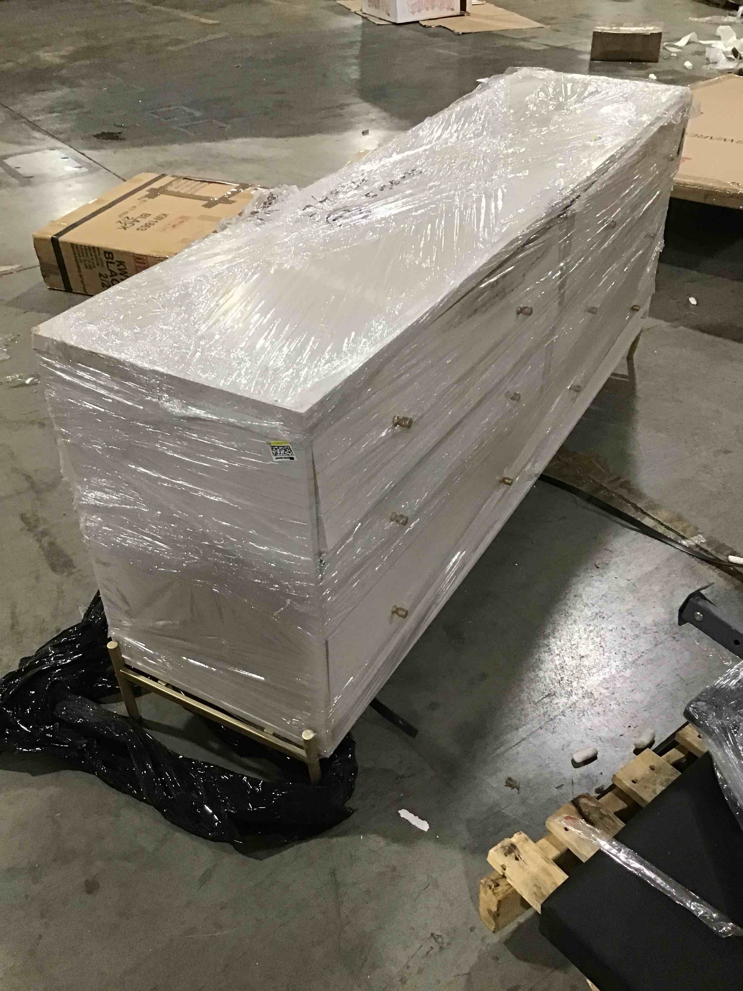 https://s3.amazonaws.com/lotting-images-prod/bidfta/ORG4382329_1688058874116.jpeg