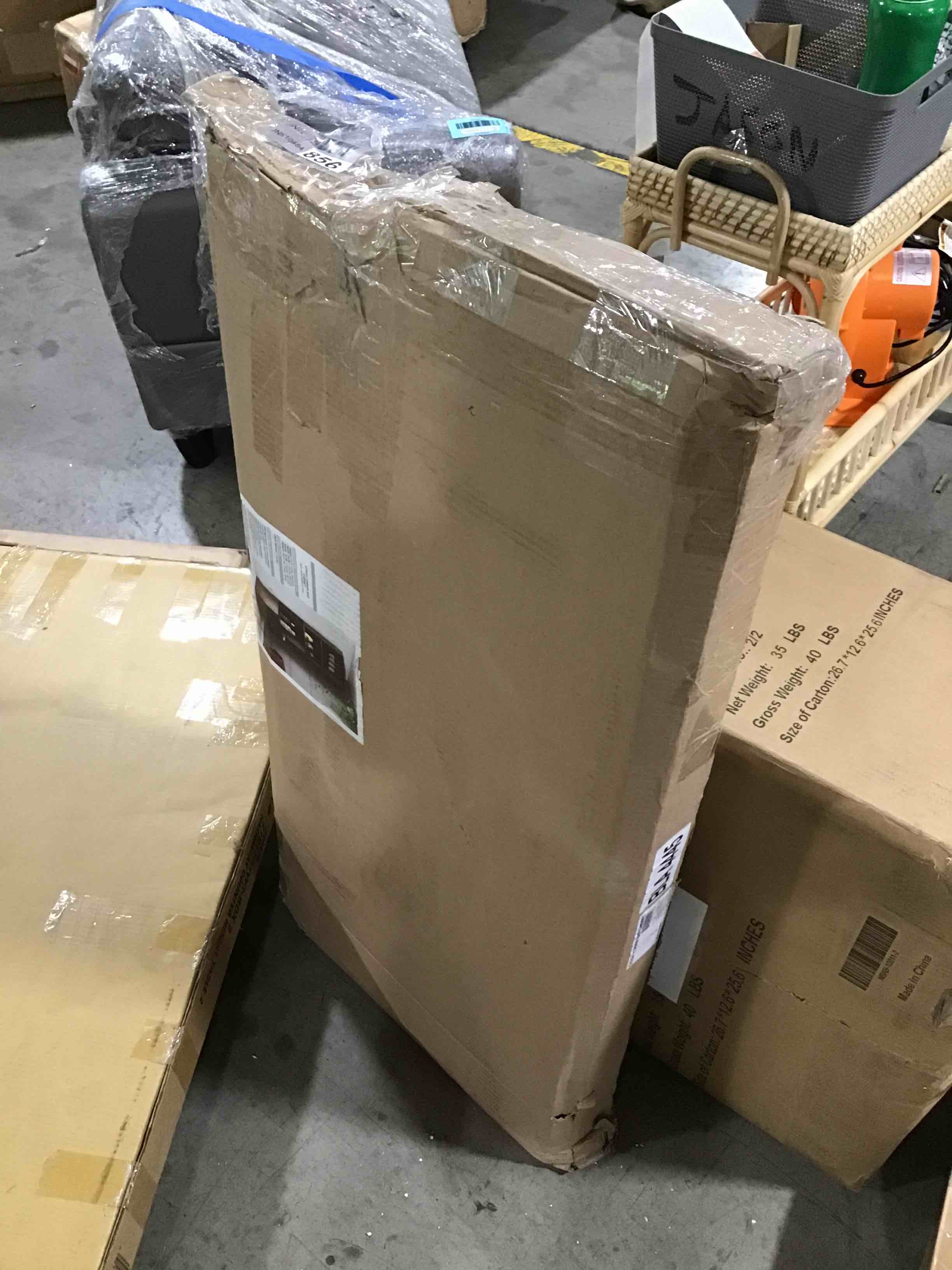 https://s3.amazonaws.com/lotting-images-prod/bidfta/ORG4382996_1689944357296.jpeg