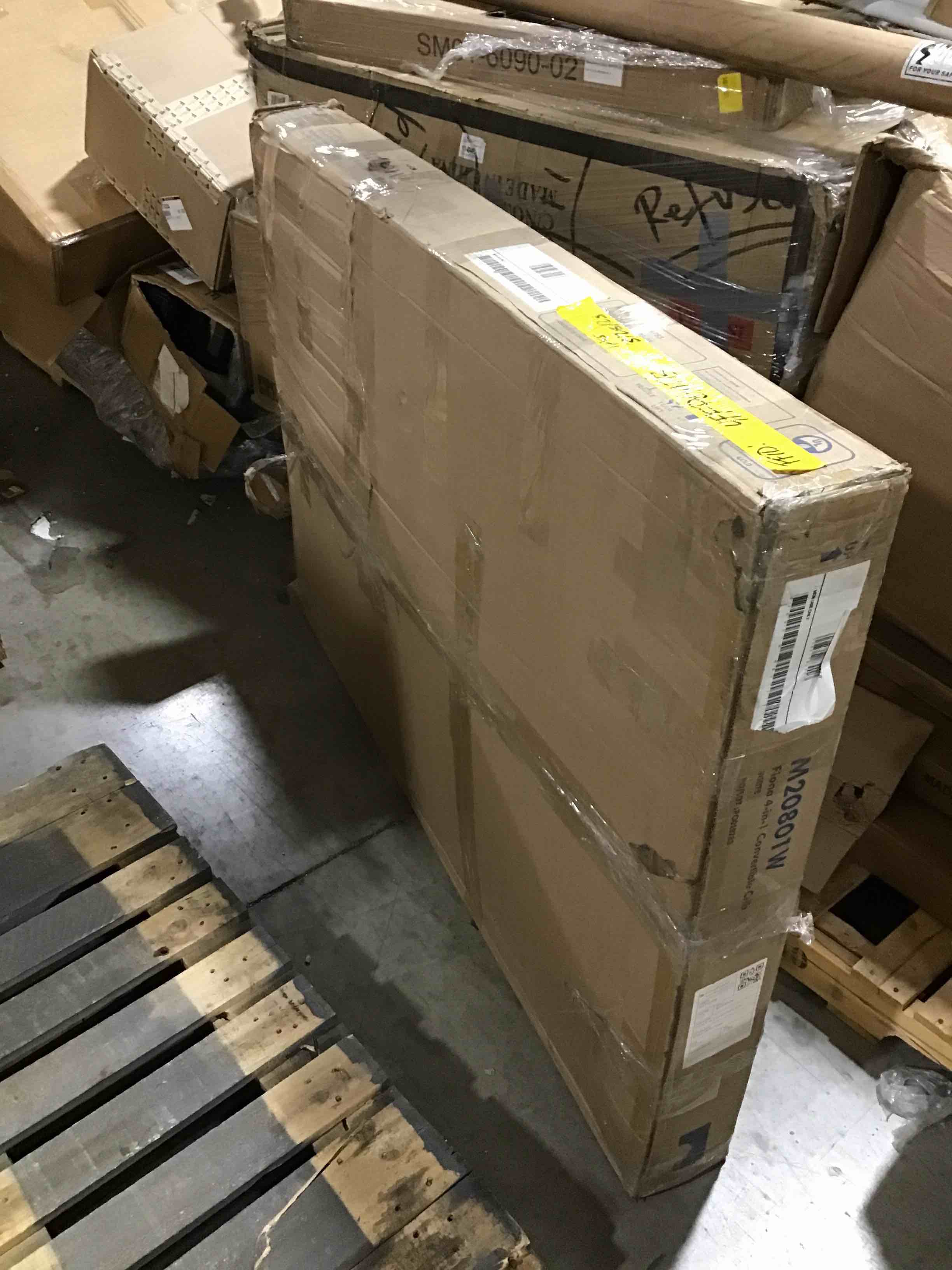 https://s3.amazonaws.com/lotting-images-prod/bidfta/ORG4383361_1690825745539.jpeg