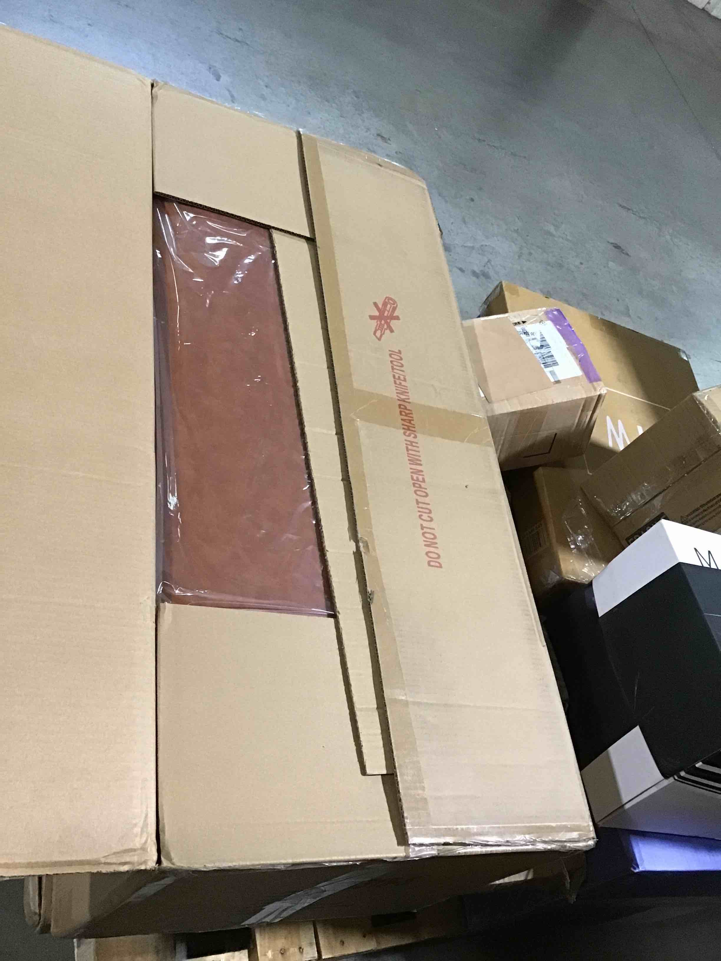 https://s3.amazonaws.com/lotting-images-prod/bidfta/ORG4384334_1689258792977.jpeg