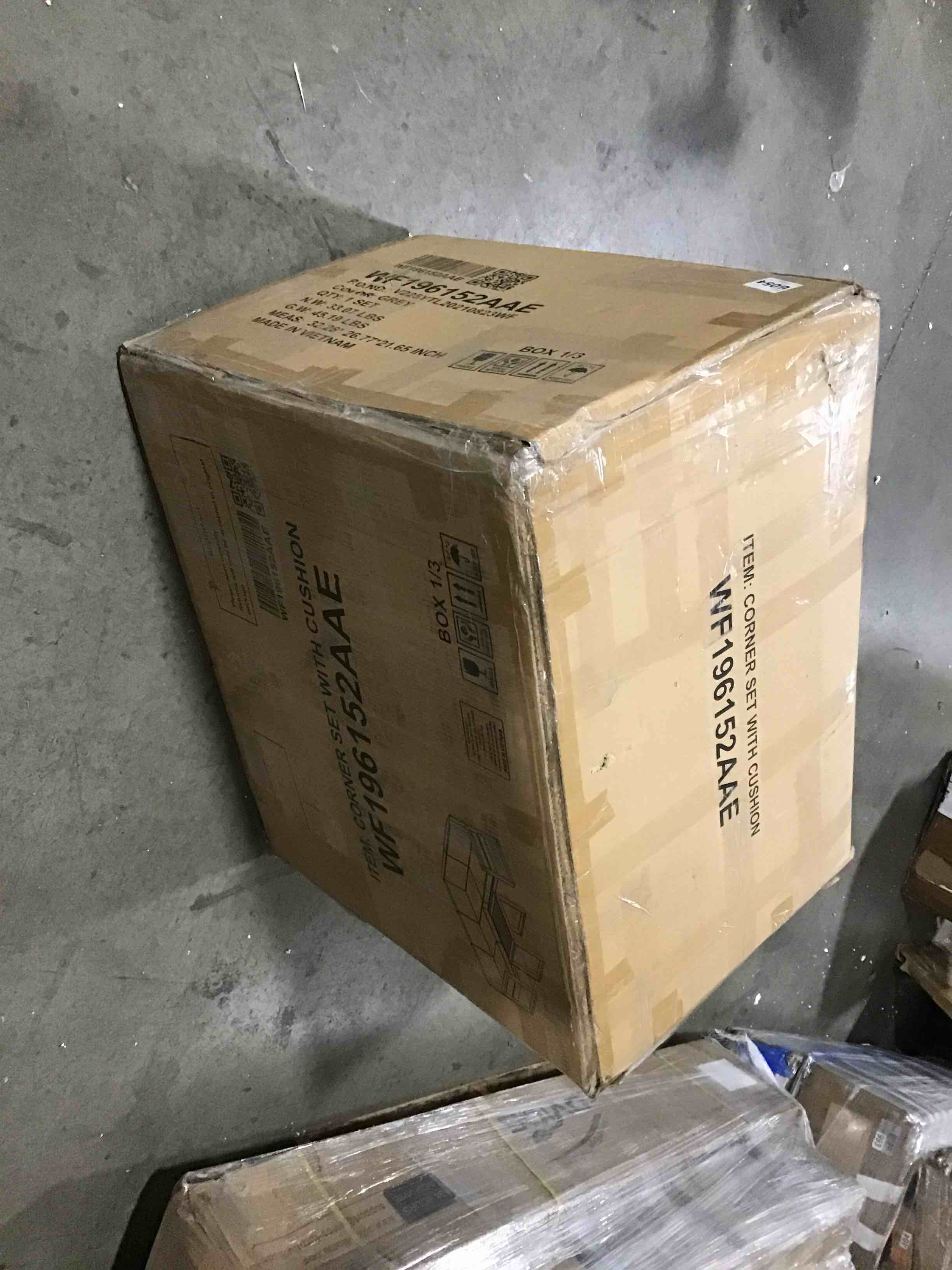 https://s3.amazonaws.com/lotting-images-prod/bidfta/ORG4384394_1689353564096.jpeg