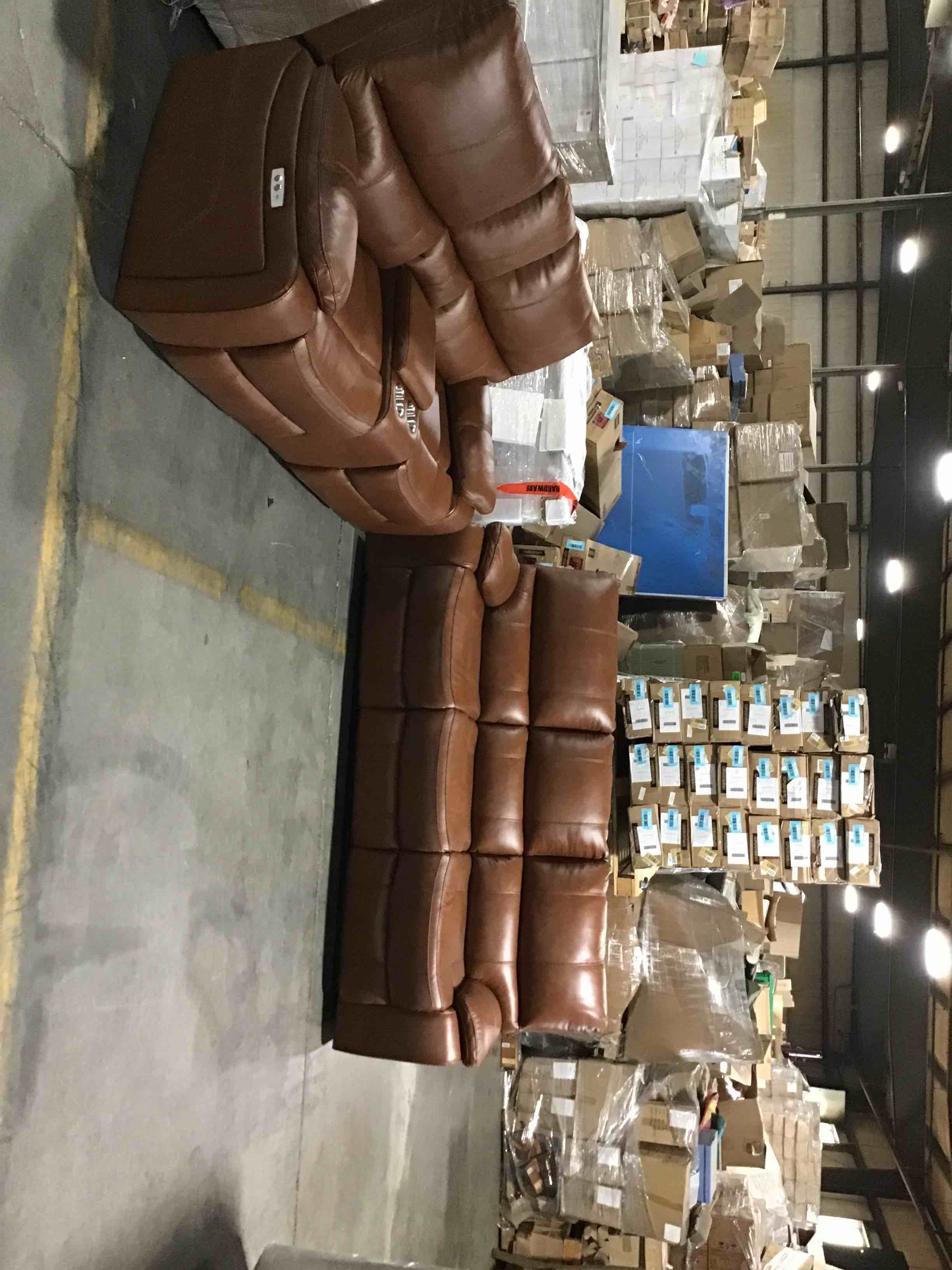 https://s3.amazonaws.com/lotting-images-prod/bidfta/ORG4386840_1688046618081.jpeg