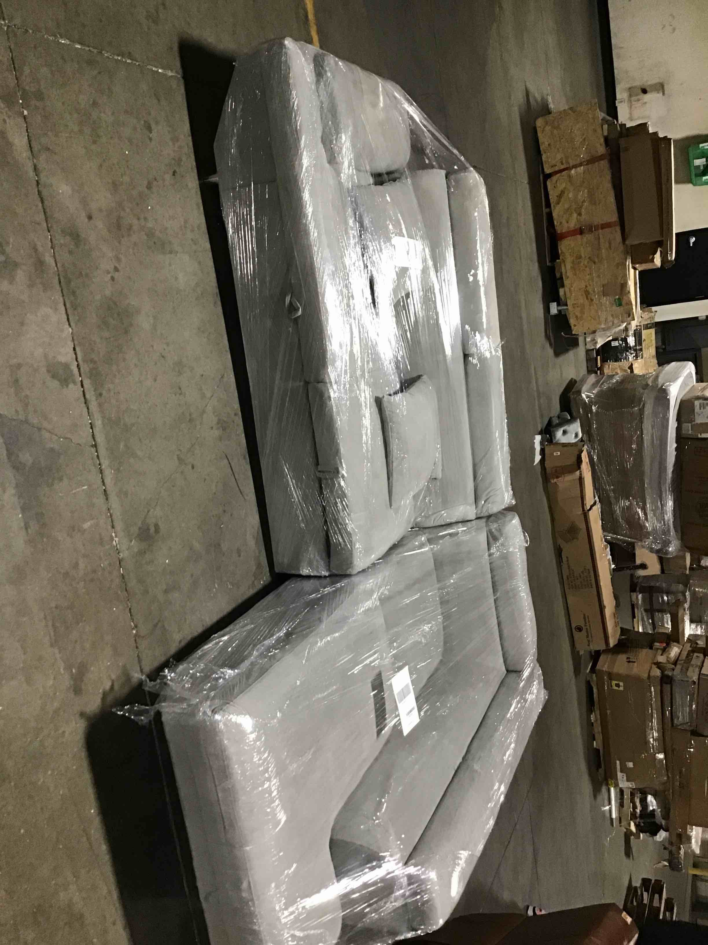 https://s3.amazonaws.com/lotting-images-prod/bidfta/ORG4386841_1688049043351.jpeg