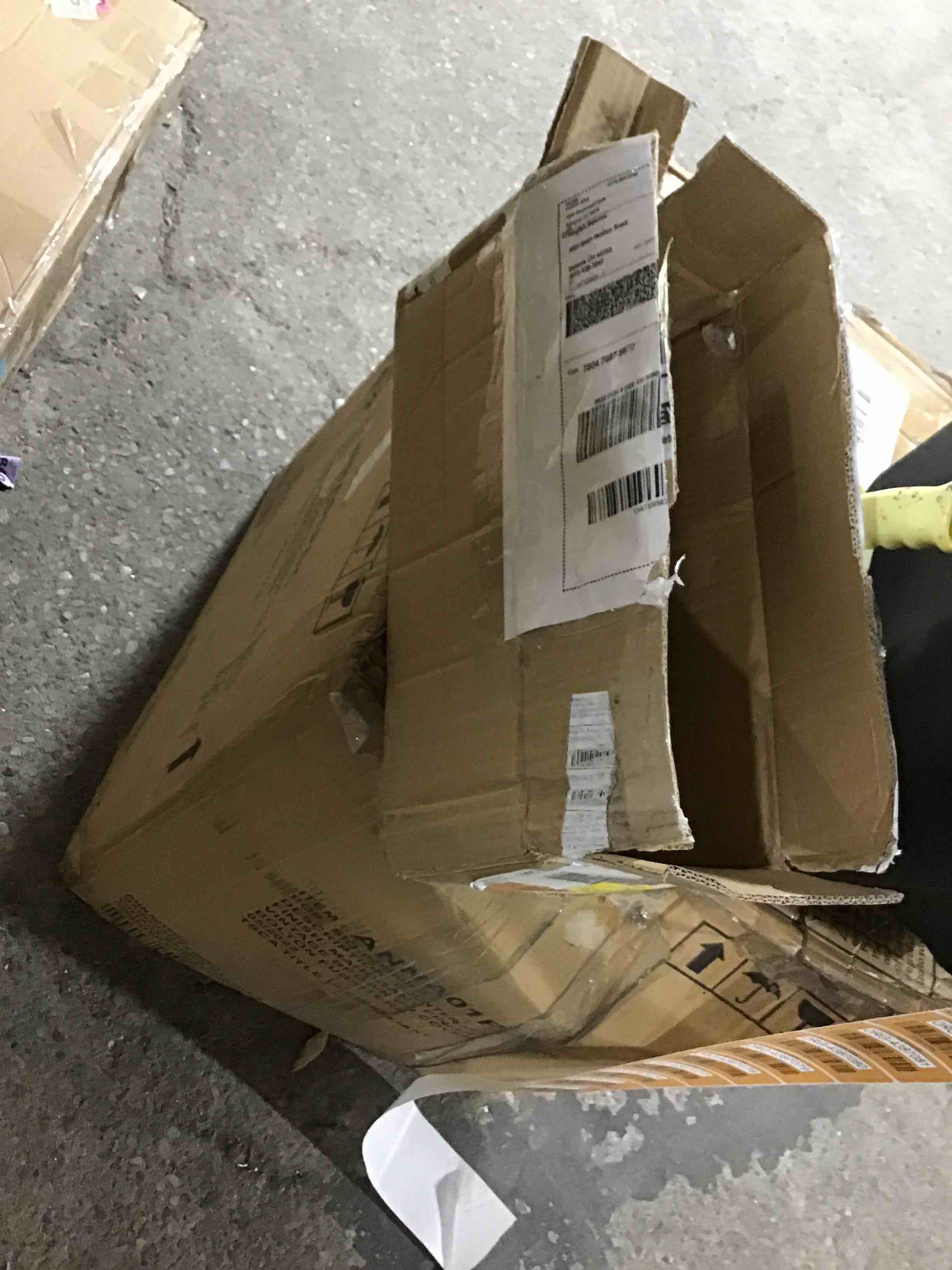 https://s3.amazonaws.com/lotting-images-prod/bidfta/ORG4387073_1689010352187.jpeg