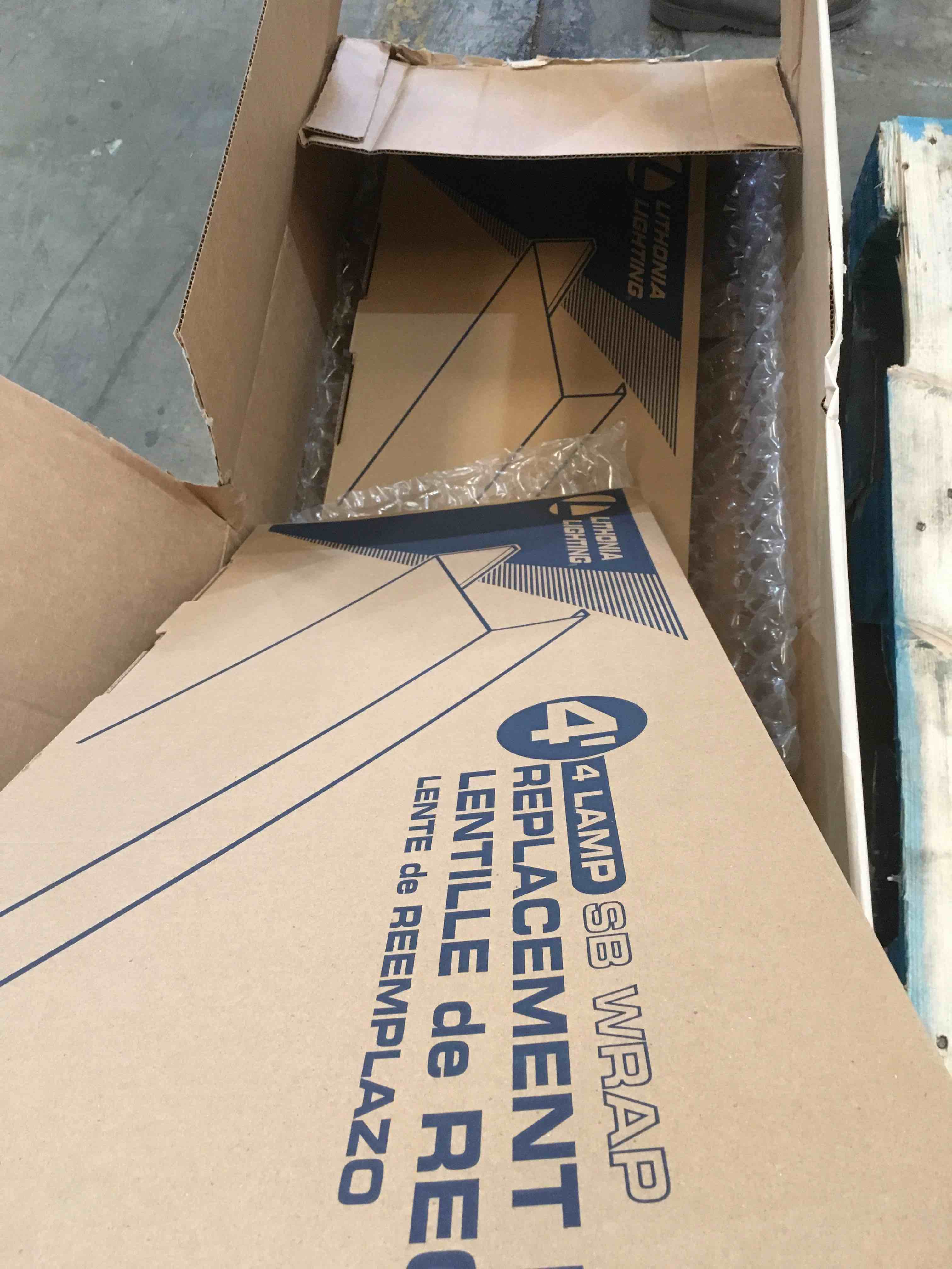 https://s3.amazonaws.com/lotting-images-prod/bidfta/ORG4389724_1684430564811.jpeg