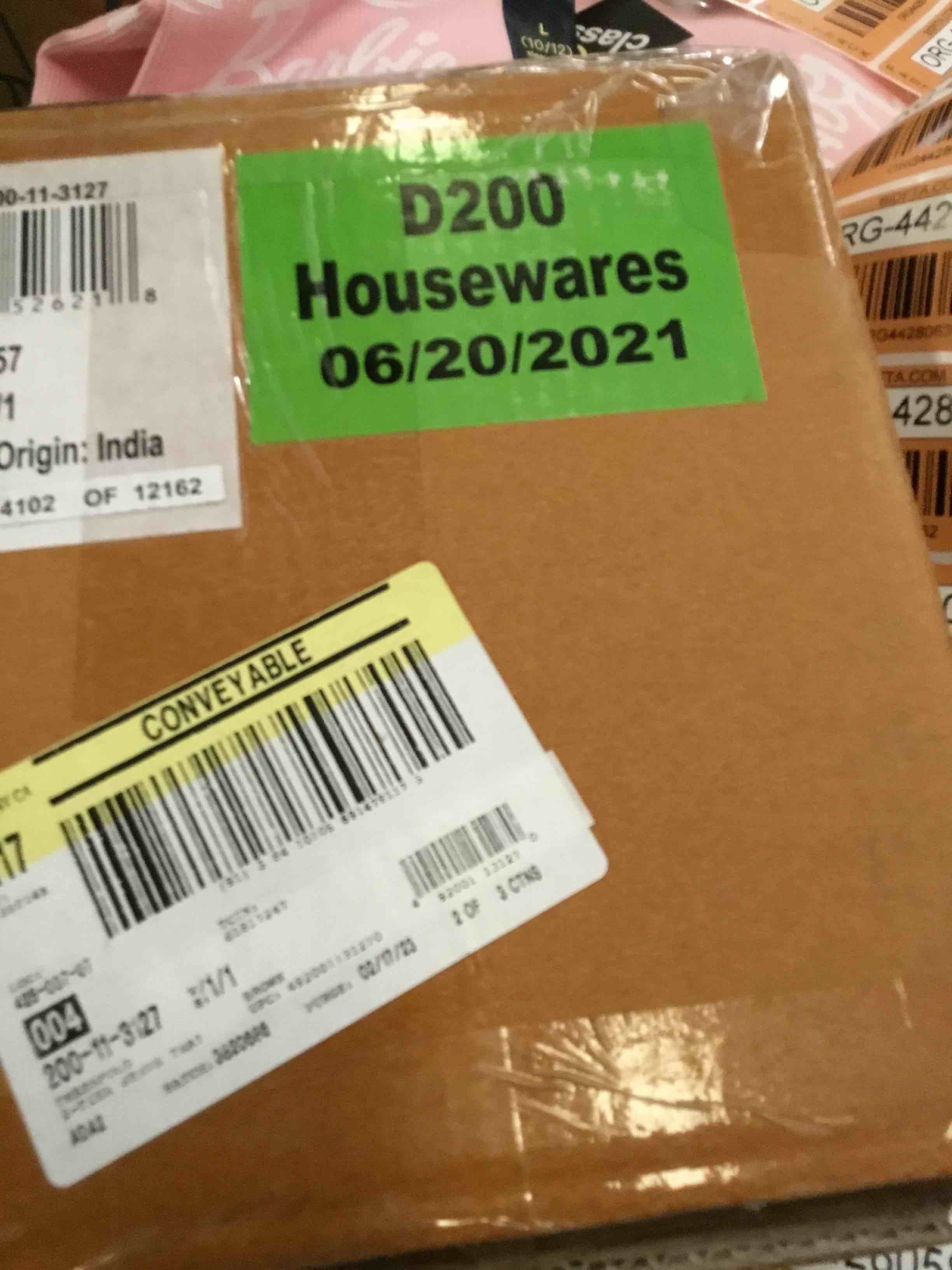 https://s3.amazonaws.com/lotting-images-prod/bidfta/ORG4428056_1690986783321.jpeg