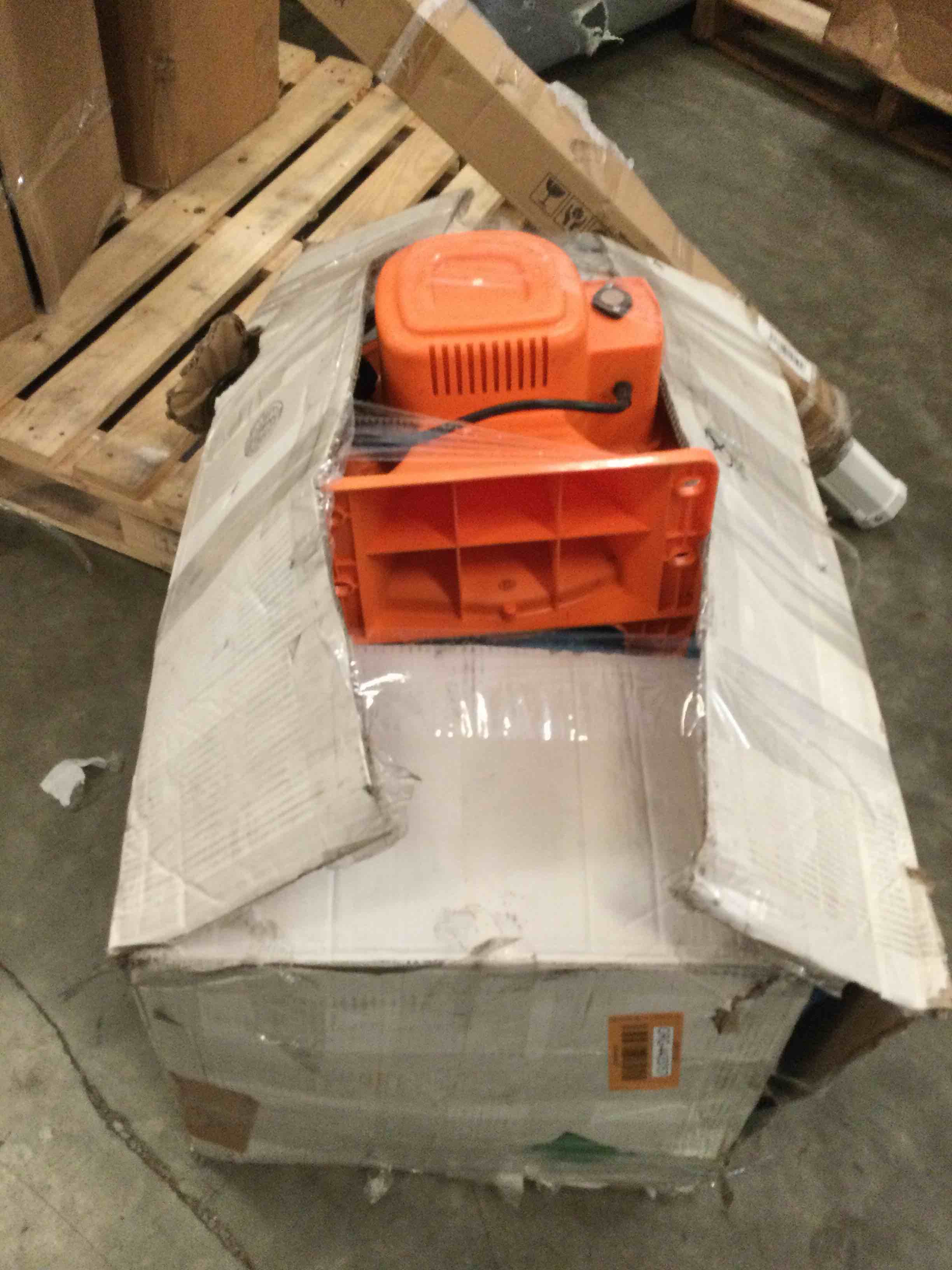 https://s3.amazonaws.com/lotting-images-prod/bidfta/ORG4433757_1693244624720.jpeg