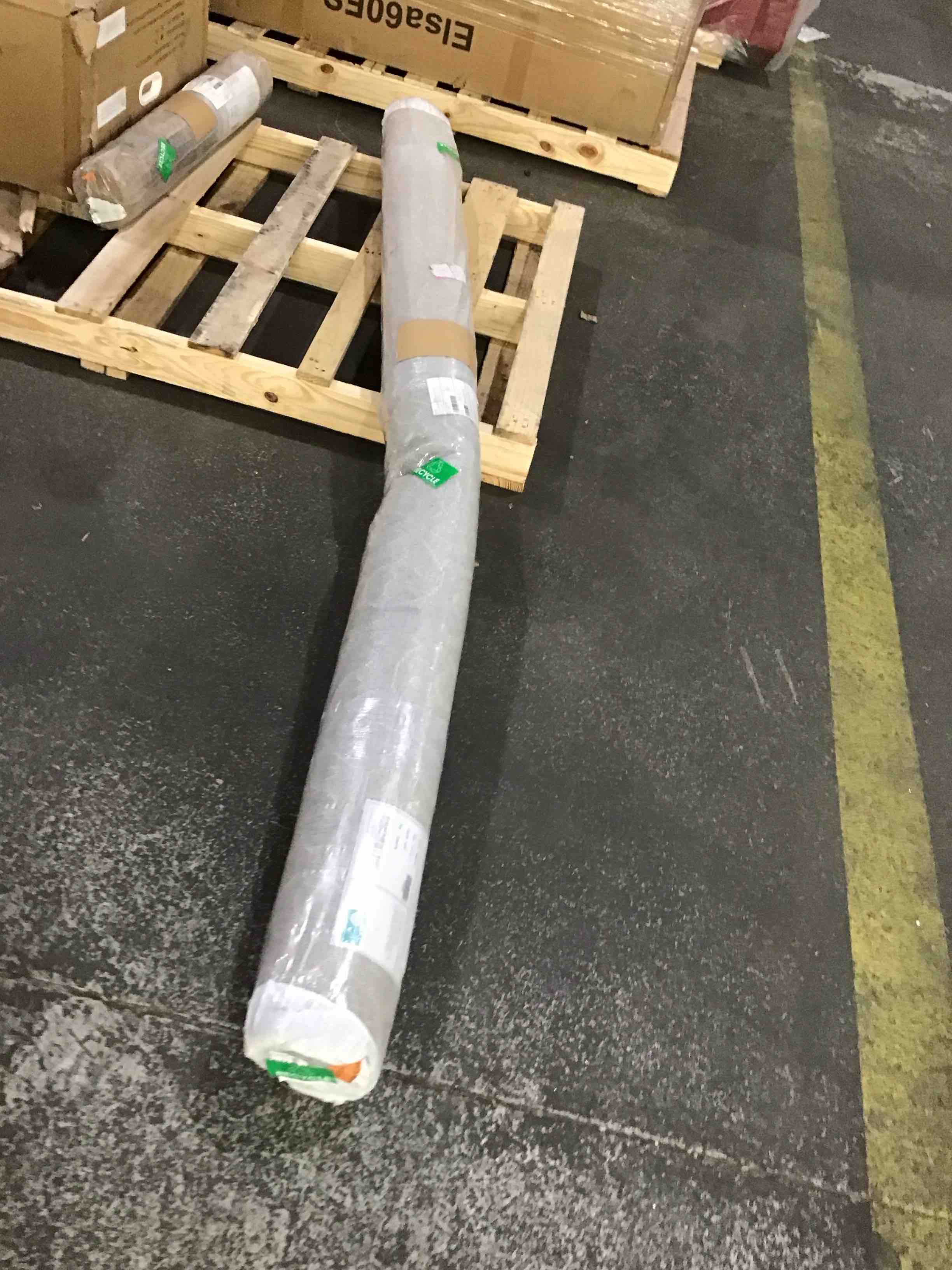 https://s3.amazonaws.com/lotting-images-prod/bidfta/ORG4495959_1712605591156.jpeg