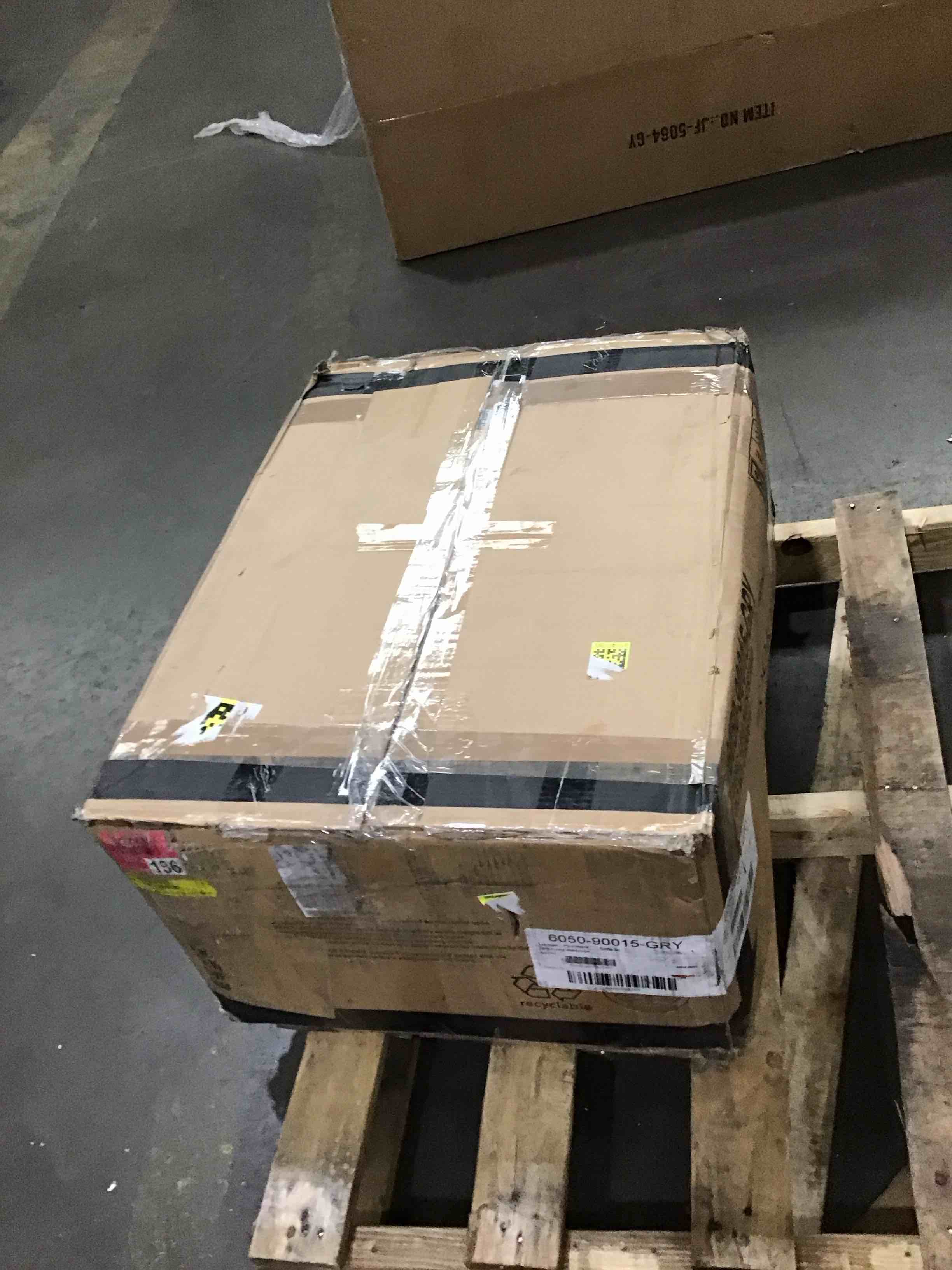 https://s3.amazonaws.com/lotting-images-prod/bidfta/ORG4495984_1712584783757.jpeg