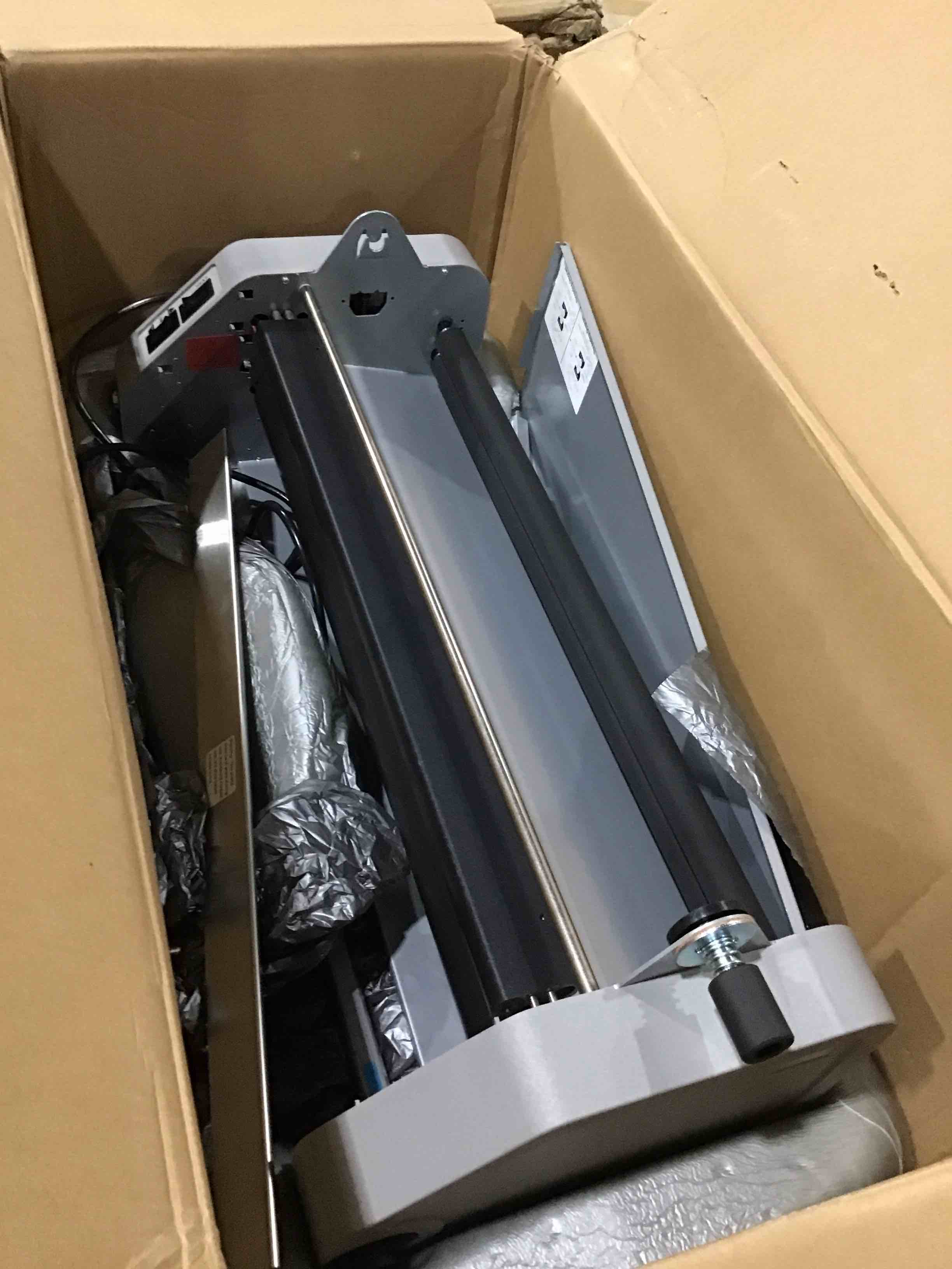 https://s3.amazonaws.com/lotting-images-prod/bidfta/ORG4497146_1715178928340.jpeg