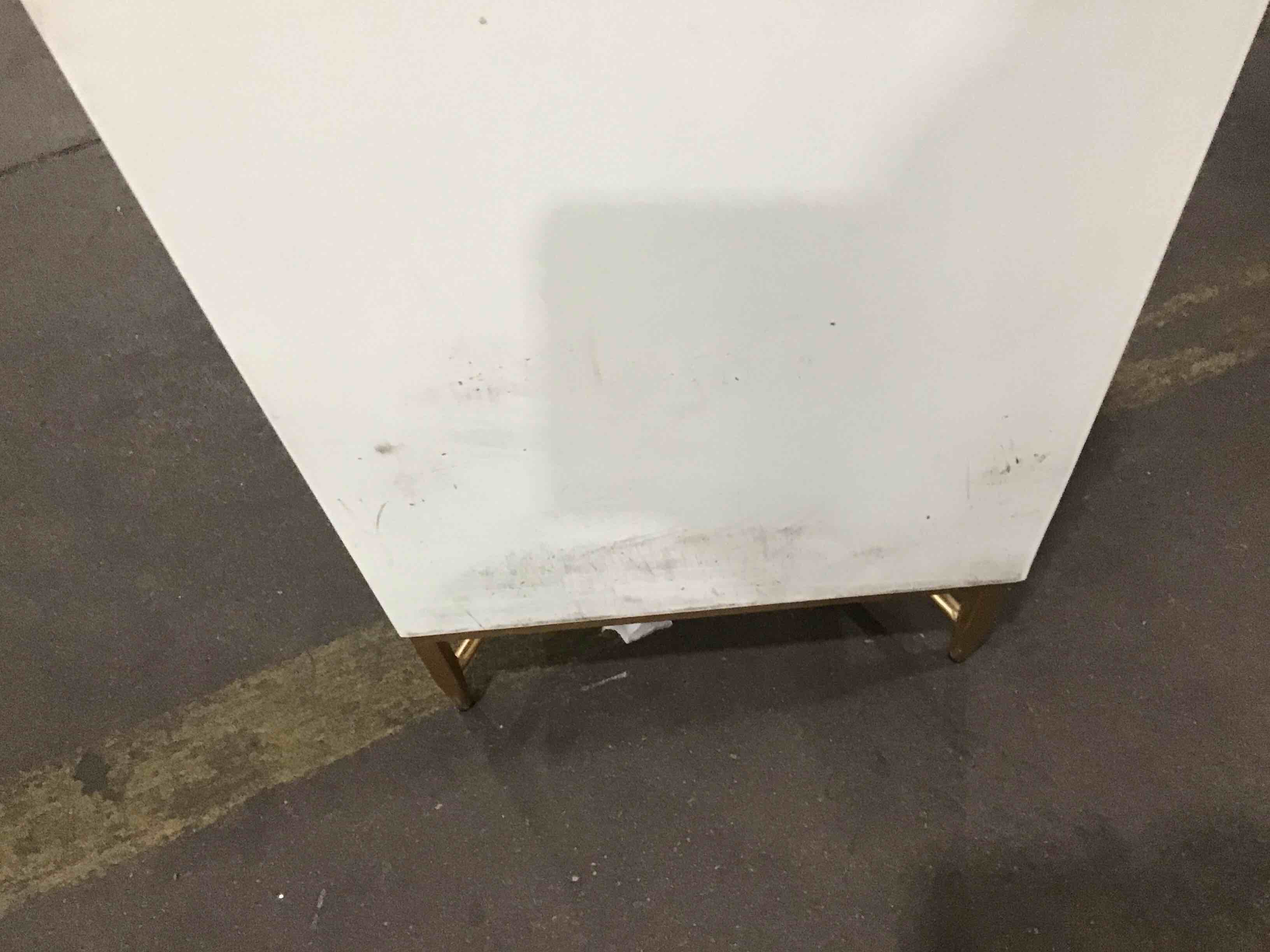https://s3.amazonaws.com/lotting-images-prod/bidfta/ORG4497546_1713368117461.jpeg