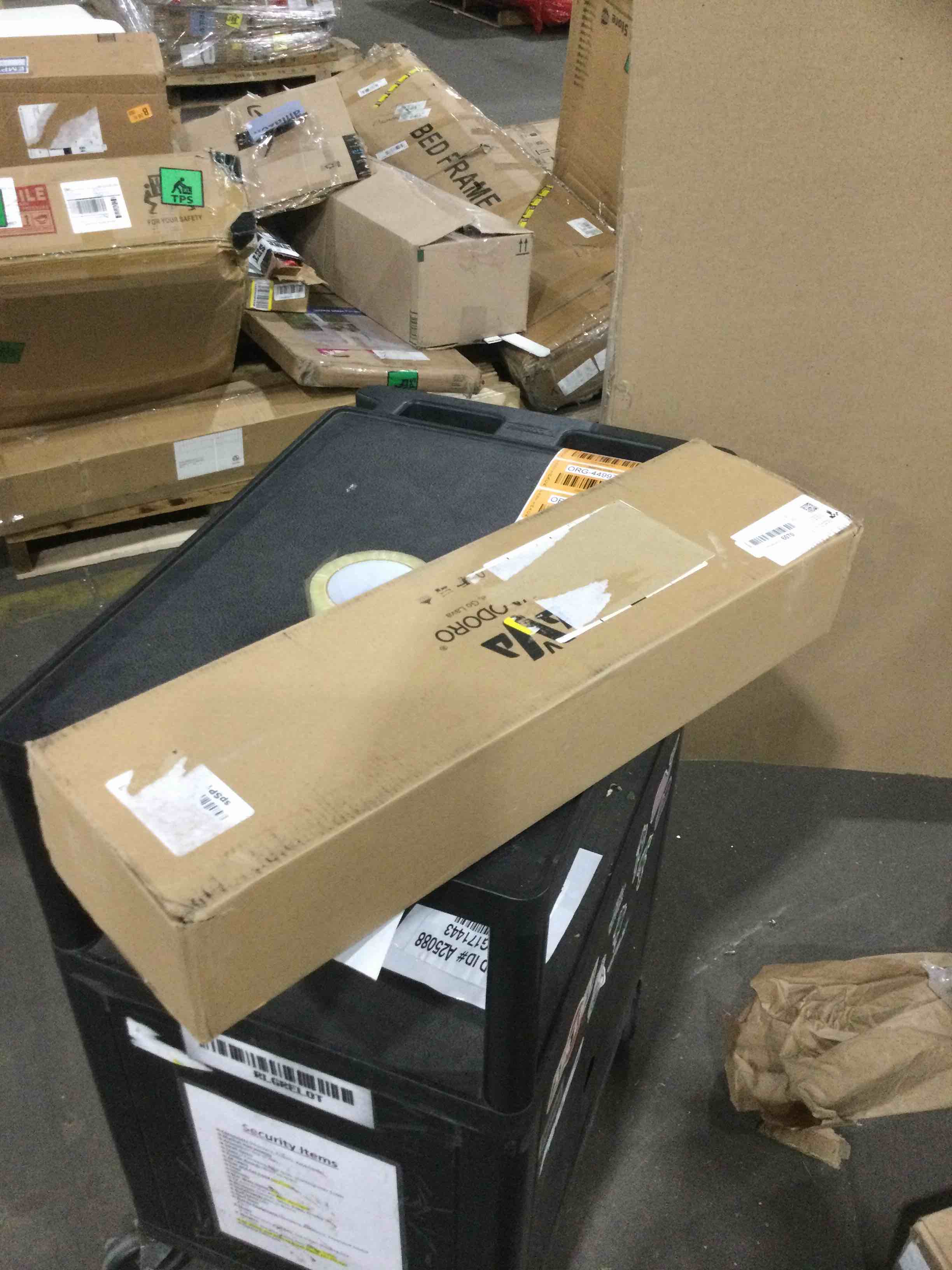 https://s3.amazonaws.com/lotting-images-prod/bidfta/ORG4499736_1712240761156.jpeg