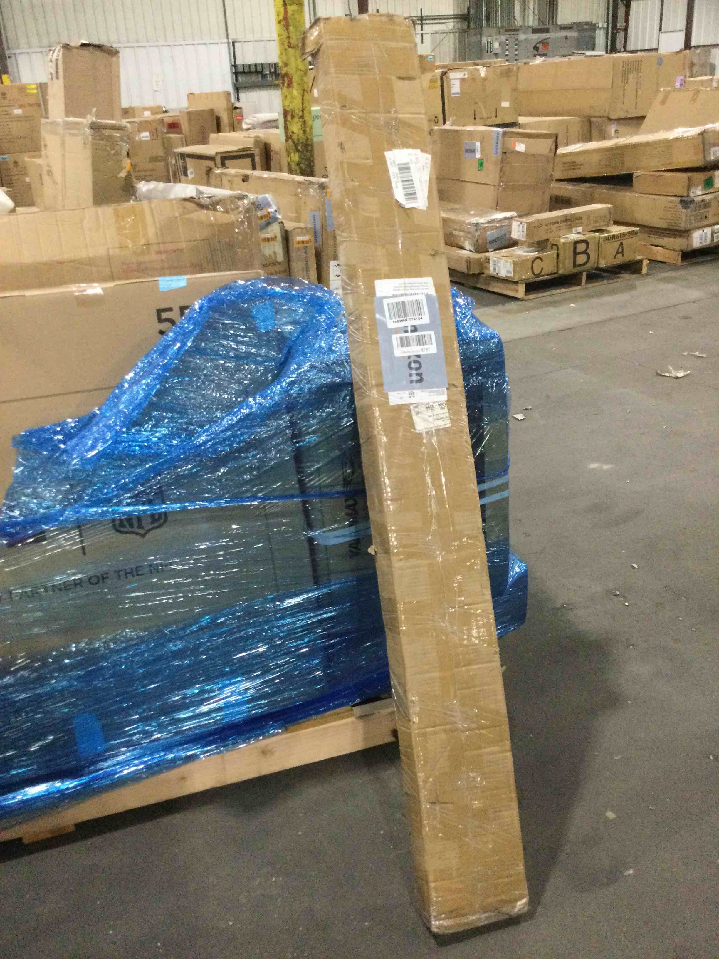 https://s3.amazonaws.com/lotting-images-prod/bidfta/ORG4499820_1712334989269.jpeg