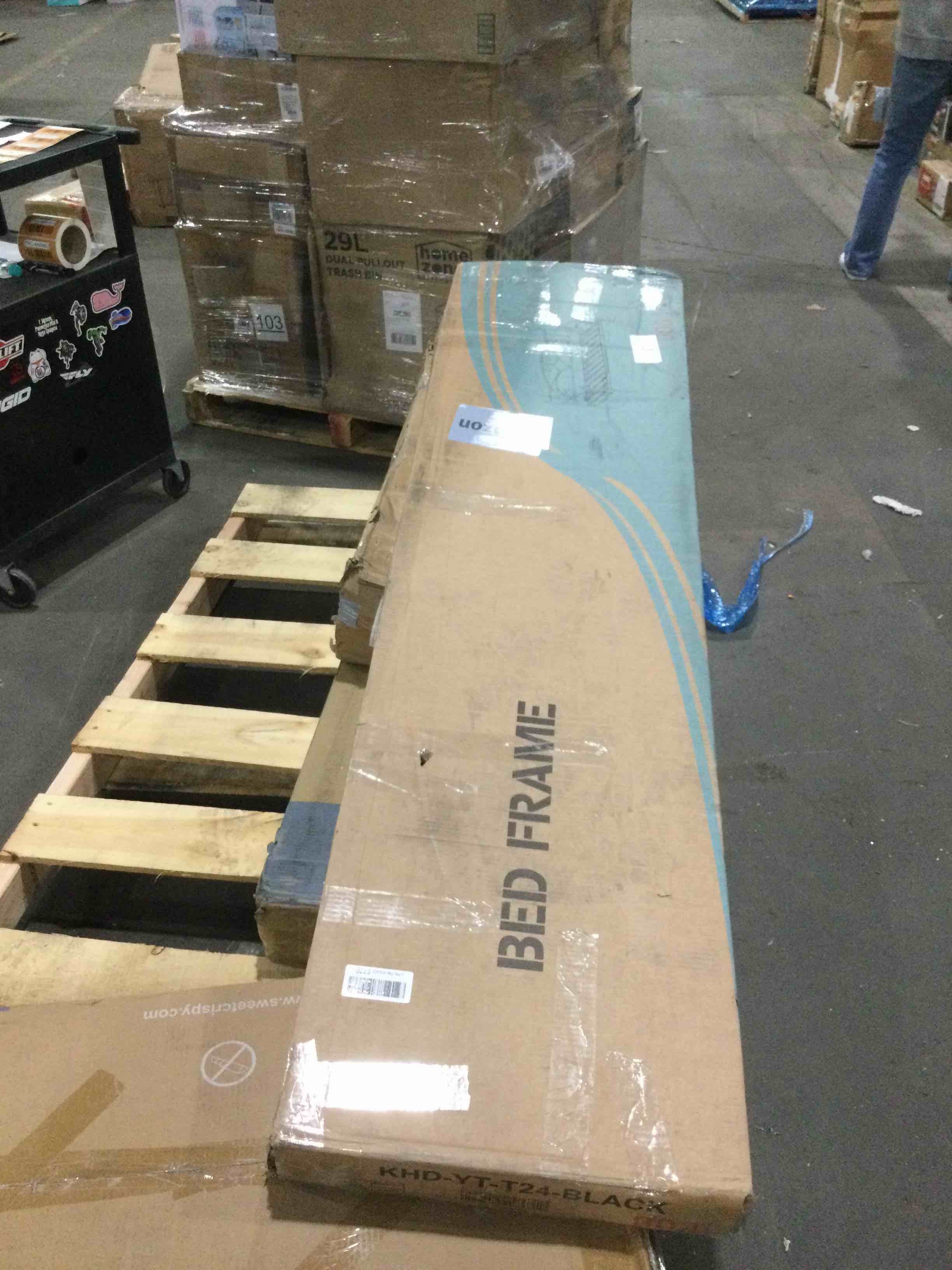 https://s3.amazonaws.com/lotting-images-prod/bidfta/ORG4499825_1712337869911.jpeg