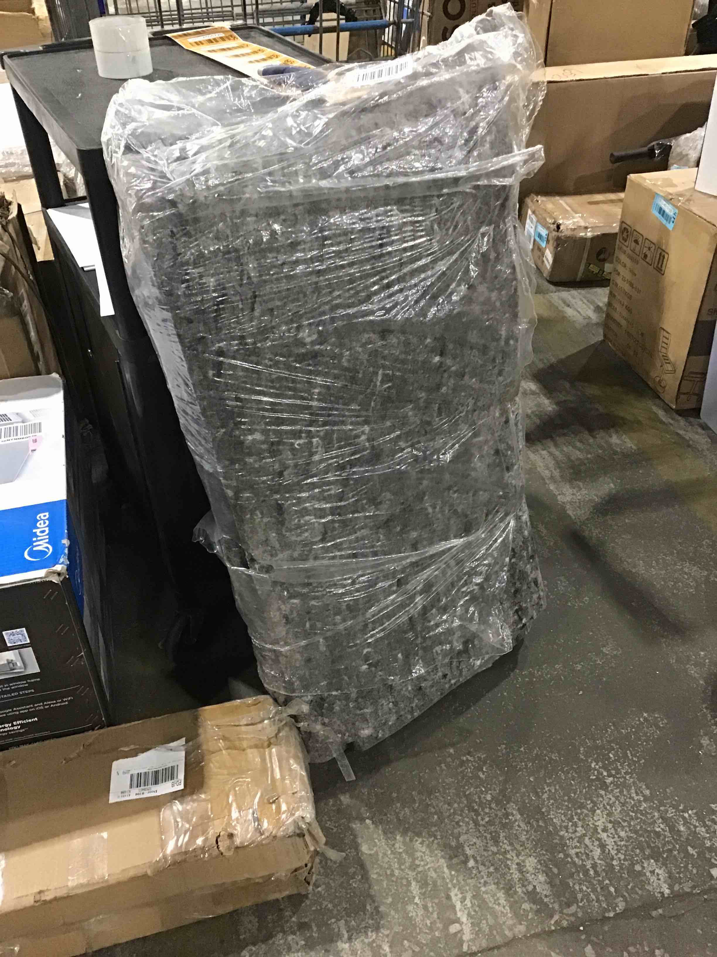 https://s3.amazonaws.com/lotting-images-prod/bidfta/ORG4505709_1709655459920.jpeg