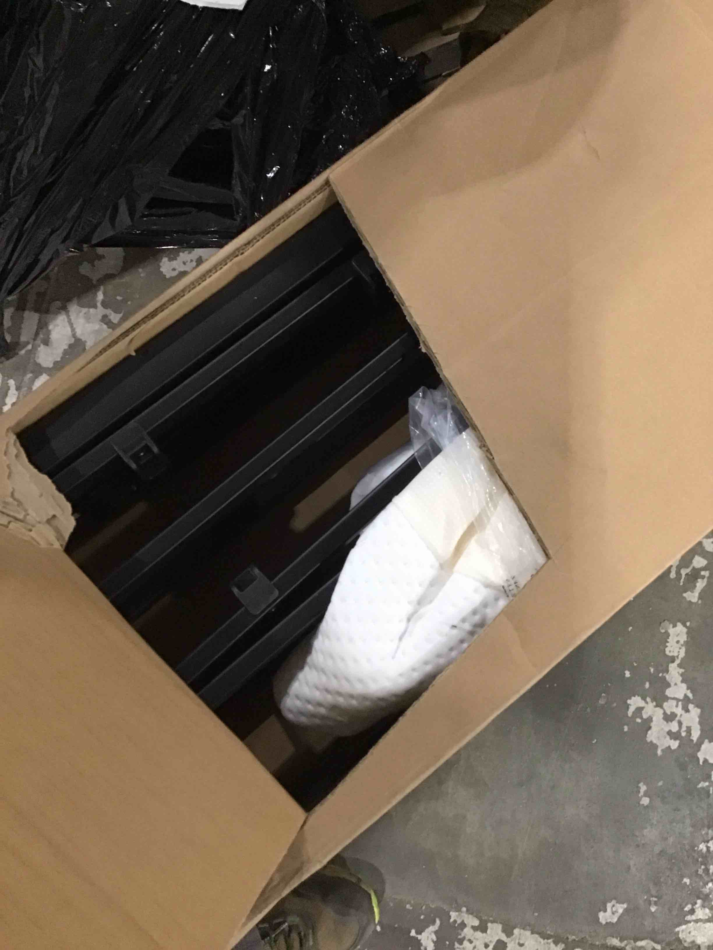 https://s3.amazonaws.com/lotting-images-prod/bidfta/ORG4506536_1707261238687.jpeg