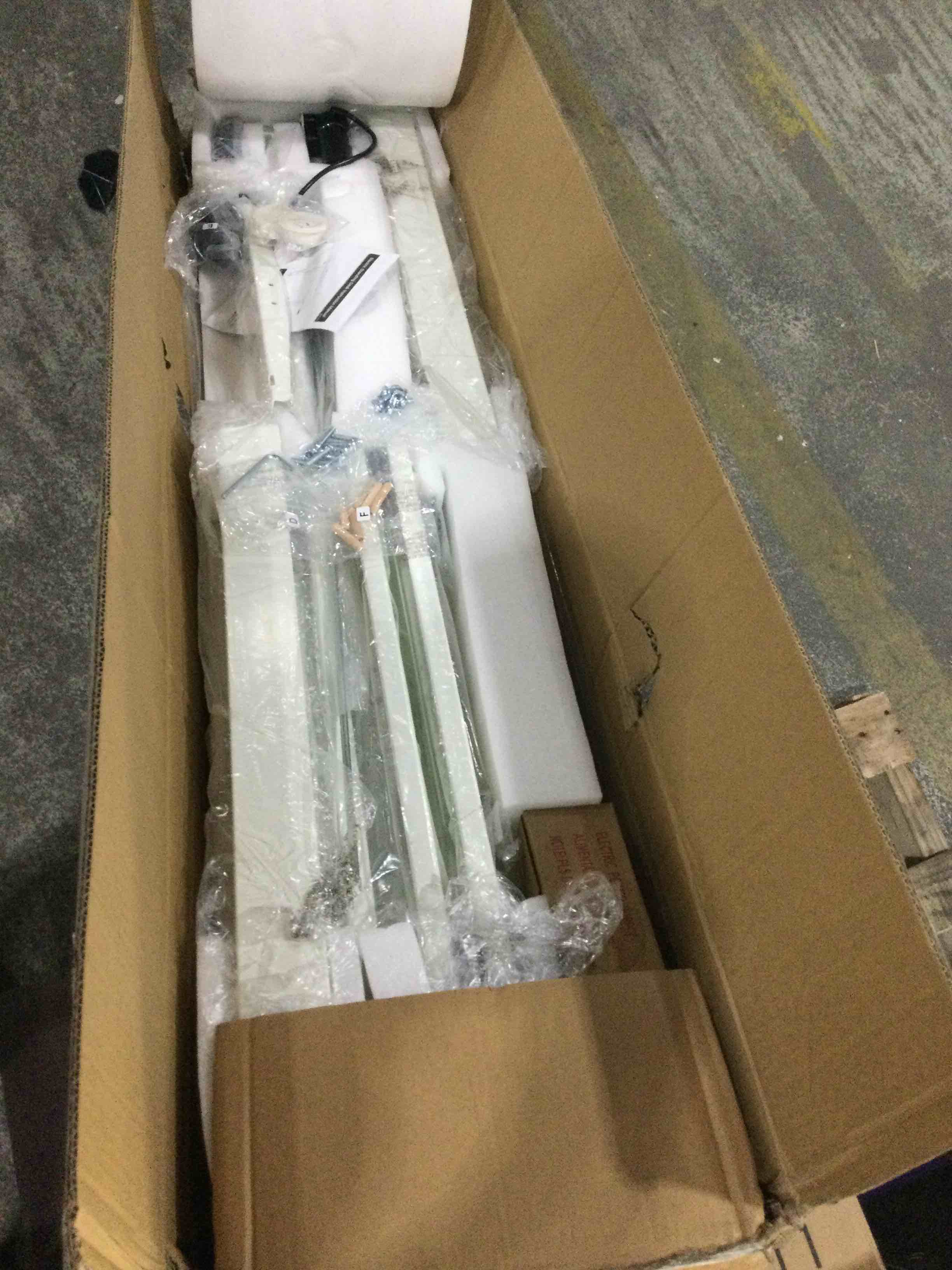https://s3.amazonaws.com/lotting-images-prod/bidfta/ORG4569459_1705348400322.jpeg