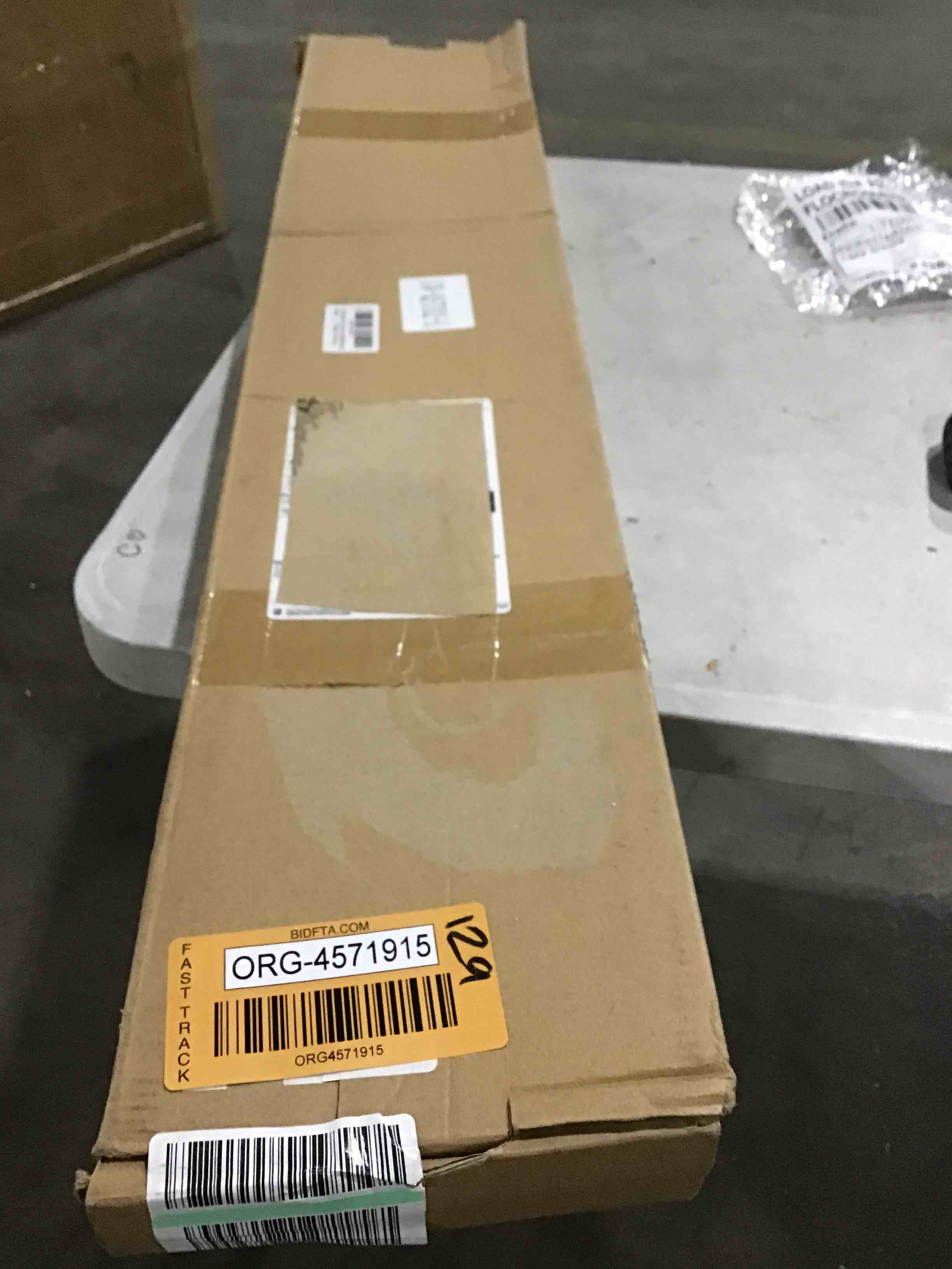 https://s3.amazonaws.com/lotting-images-prod/bidfta/ORG4571915_1705959249114.jpeg