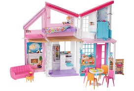 Barbie Malibu House 2-Story, 6-Room Dollhouse with Transformation Features, Plus 25+ Pieces Including Furniture, Patio Fence and Accessories, for Kids 3 Years Old and Up