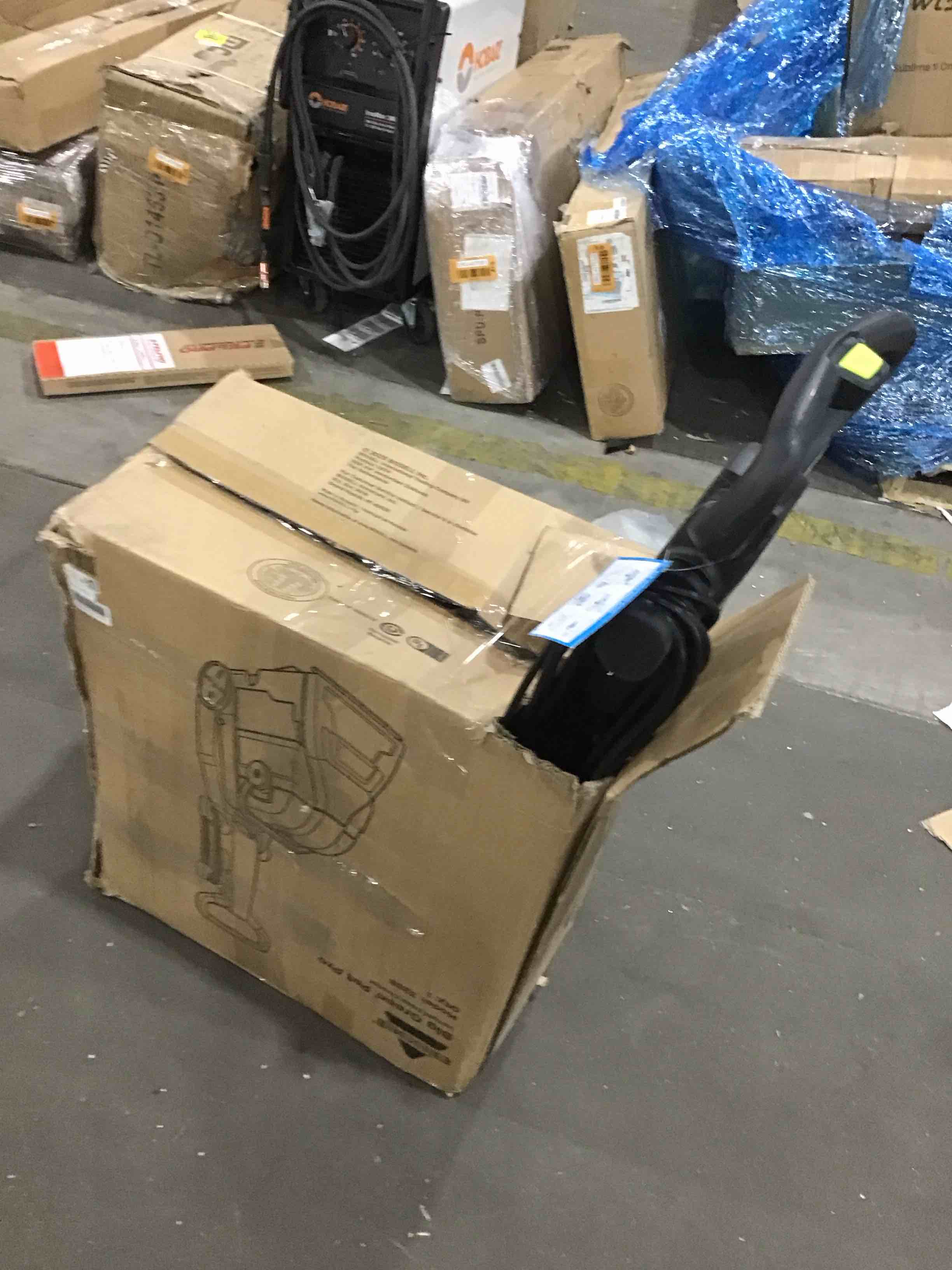 https://s3.amazonaws.com/lotting-images-prod/bidfta/ORG4575693_1709846230491.jpeg