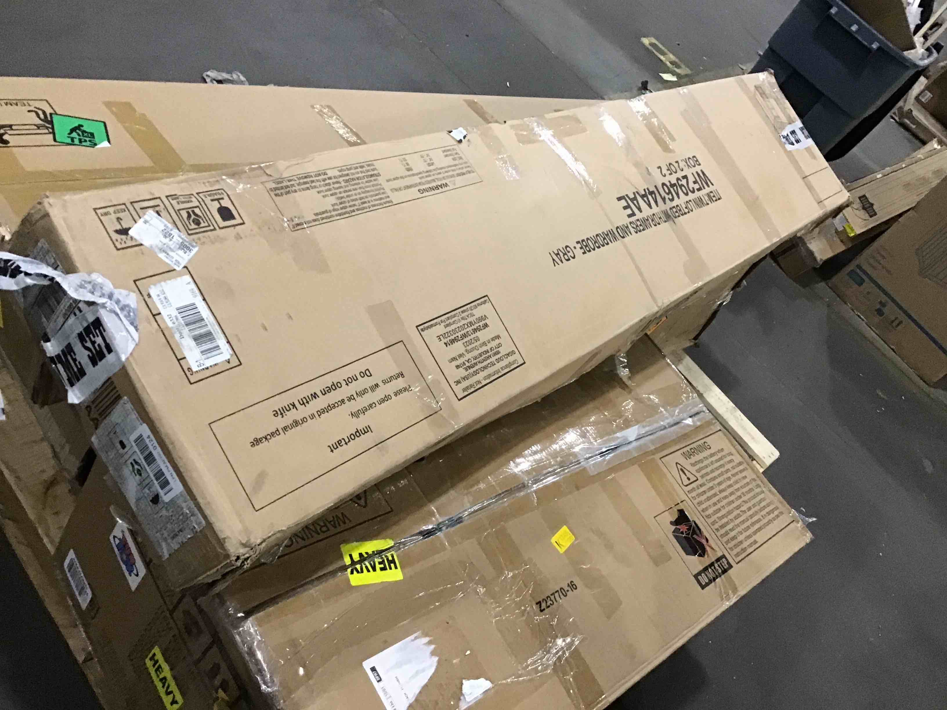 https://s3.amazonaws.com/lotting-images-prod/bidfta/ORG4575697_1709844288387.jpeg