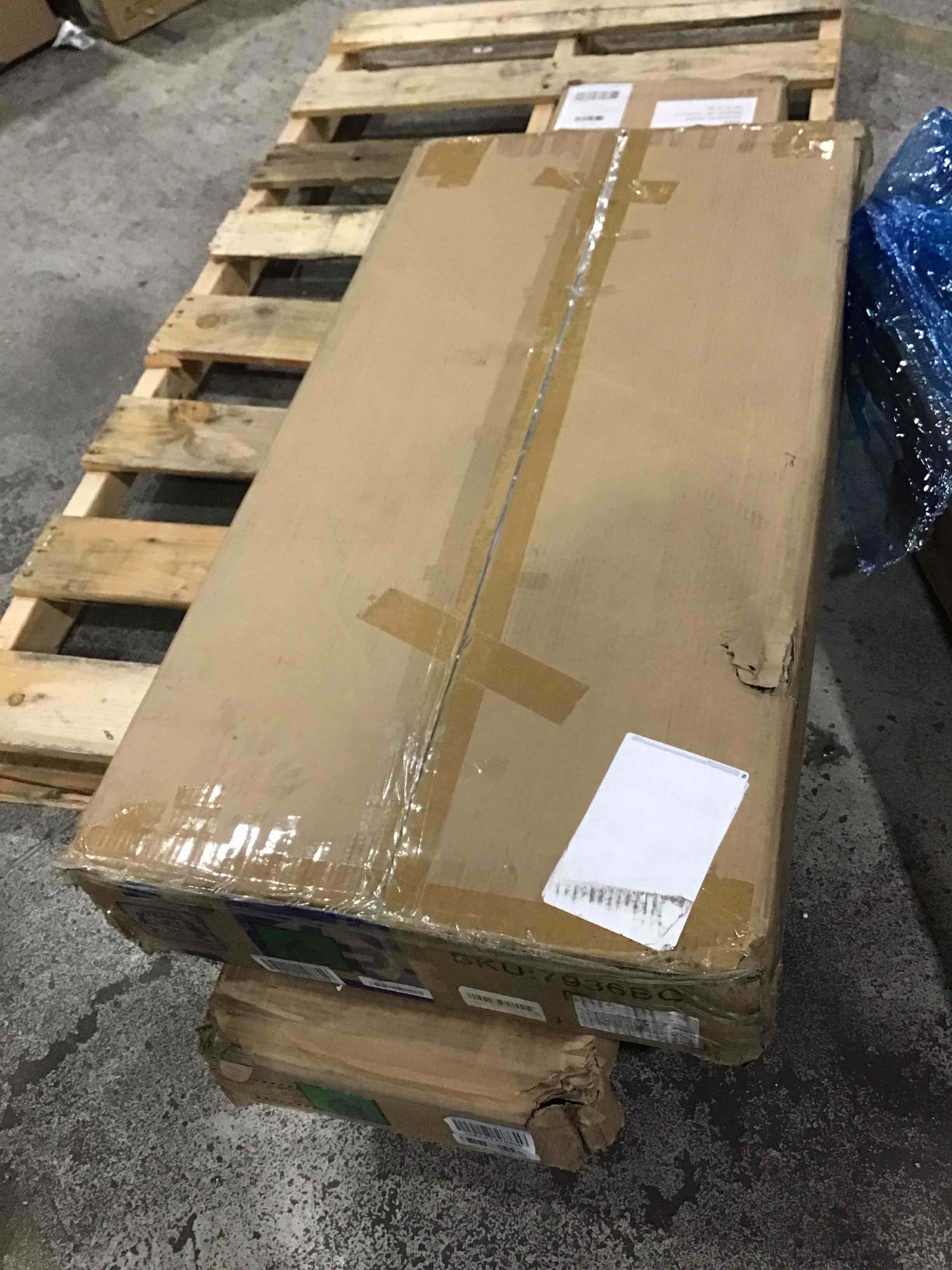 https://s3.amazonaws.com/lotting-images-prod/bidfta/ORG4578174_1708707558732.jpeg