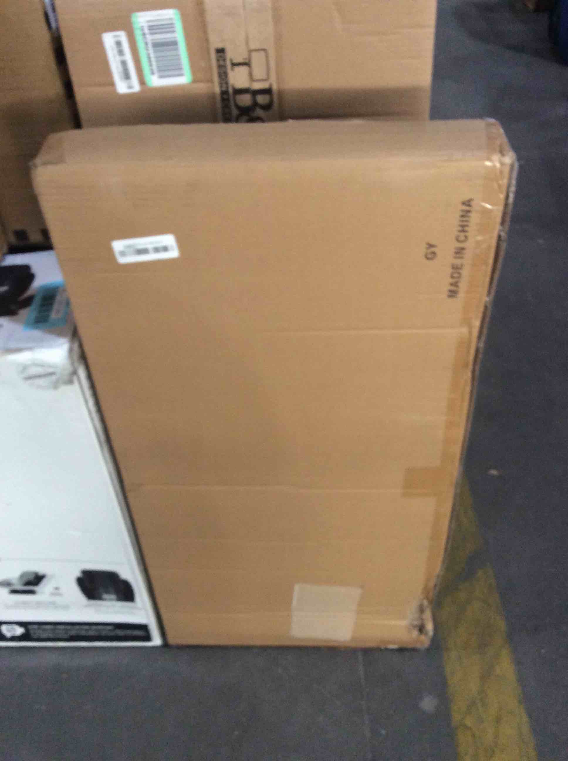 https://s3.amazonaws.com/lotting-images-prod/bidfta/ORG4579204_1707947860643.jpeg