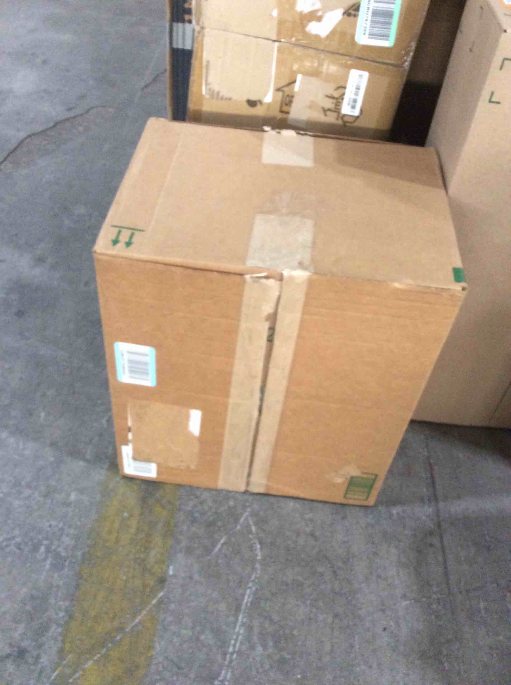 https://s3.amazonaws.com/lotting-images-prod/bidfta/ORG4579209_1707948288932.jpeg