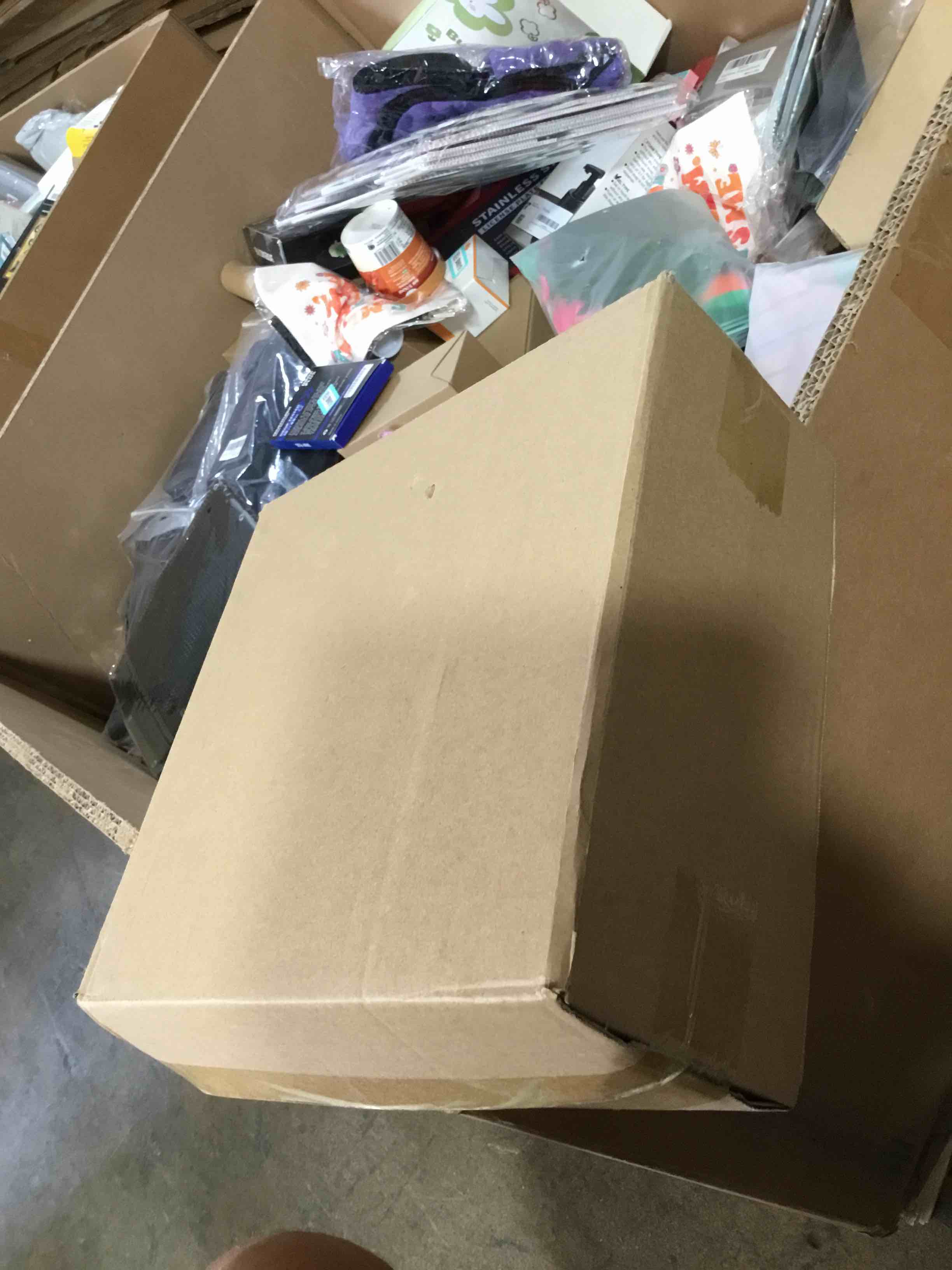 https://s3.amazonaws.com/lotting-images-prod/bidfta/ORG4580527_1724858789424.jpeg