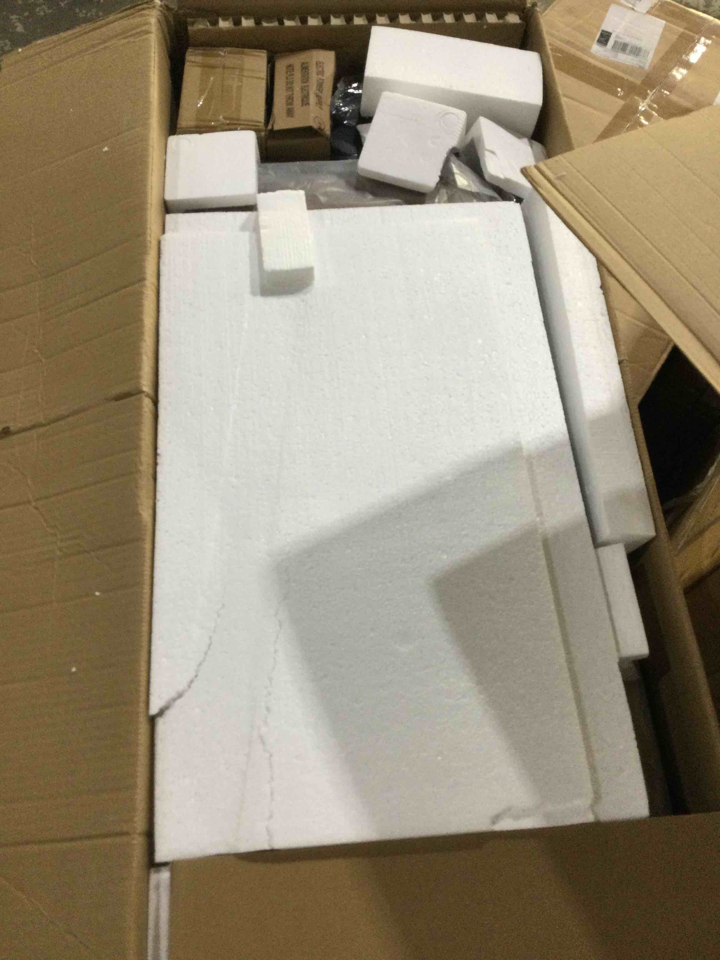 https://s3.amazonaws.com/lotting-images-prod/bidfta/ORG4615953_1696974673923.jpeg
