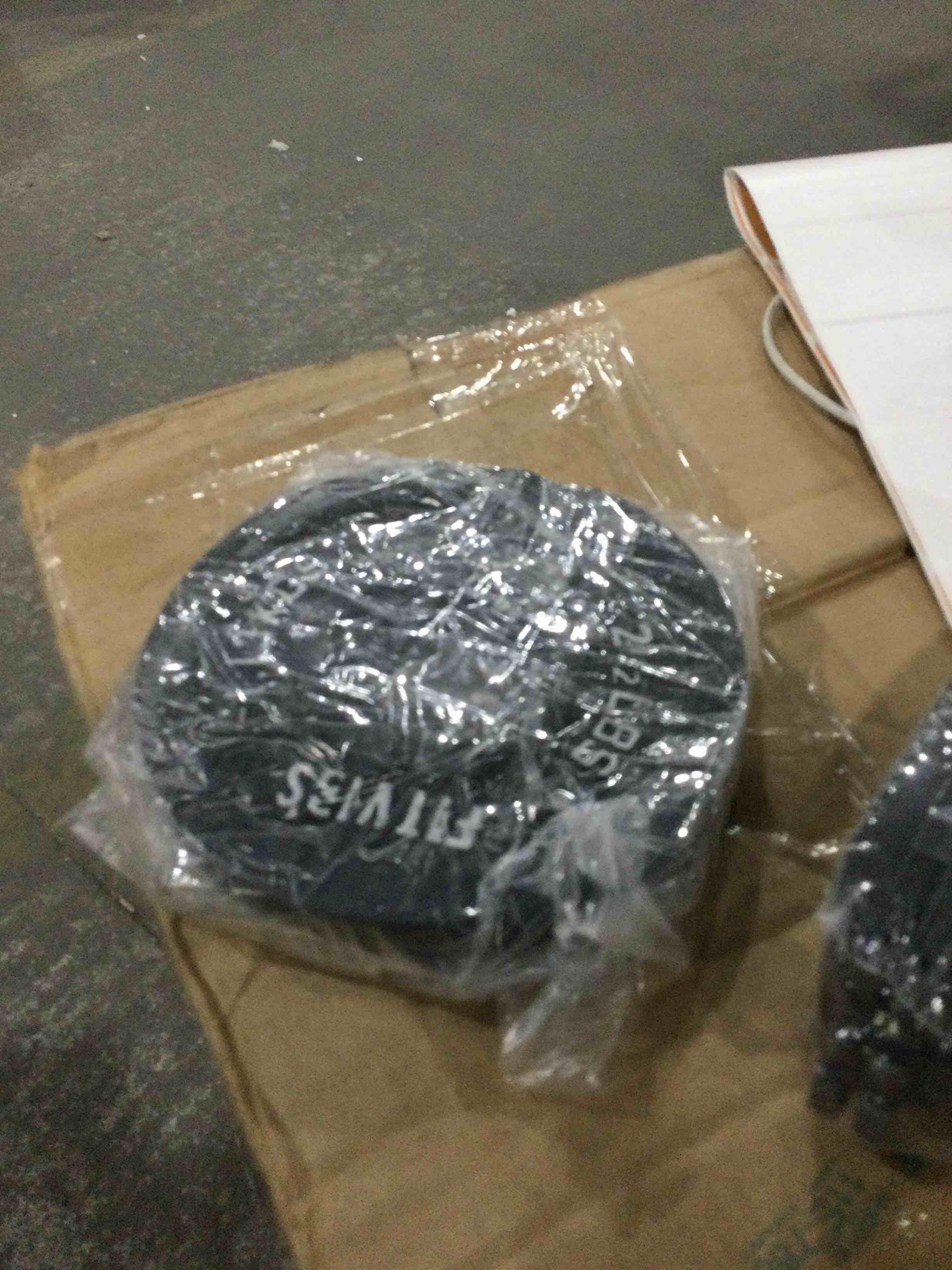 https://s3.amazonaws.com/lotting-images-prod/bidfta/ORG4617581_1695139500435.jpeg