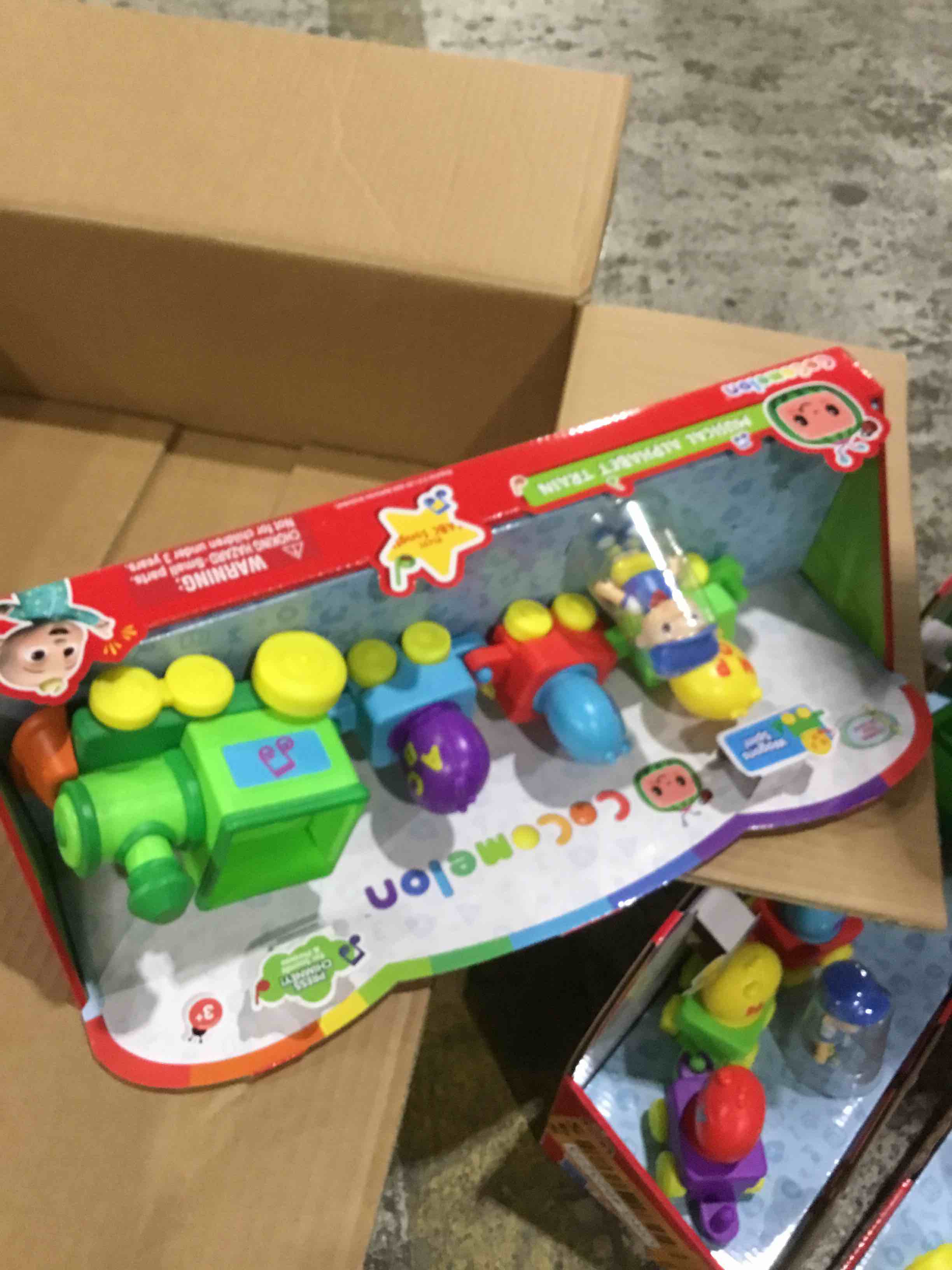 https://s3.amazonaws.com/lotting-images-prod/bidfta/ORG4623272_1687796012565.jpeg