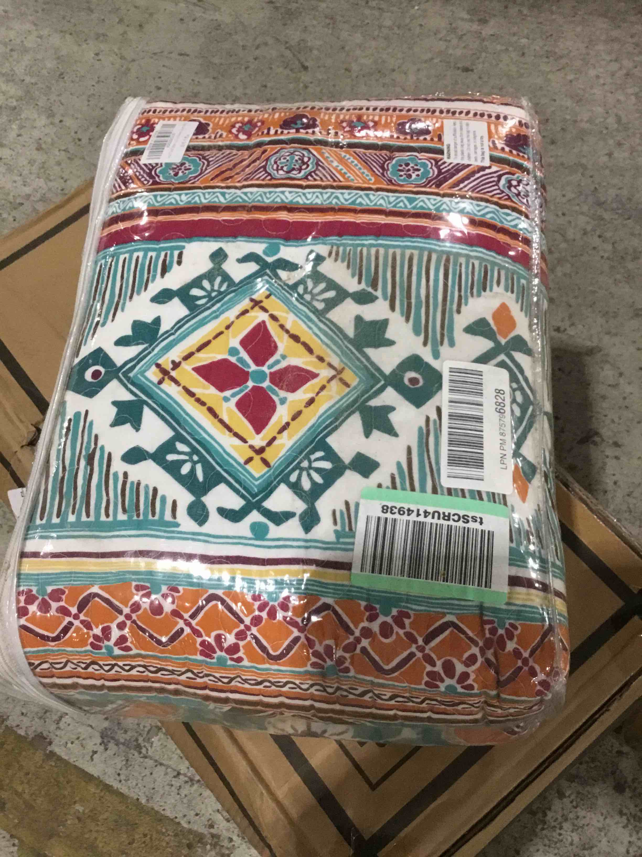 https://s3.amazonaws.com/lotting-images-prod/bidfta/ORG4623296_1687787878918.jpeg