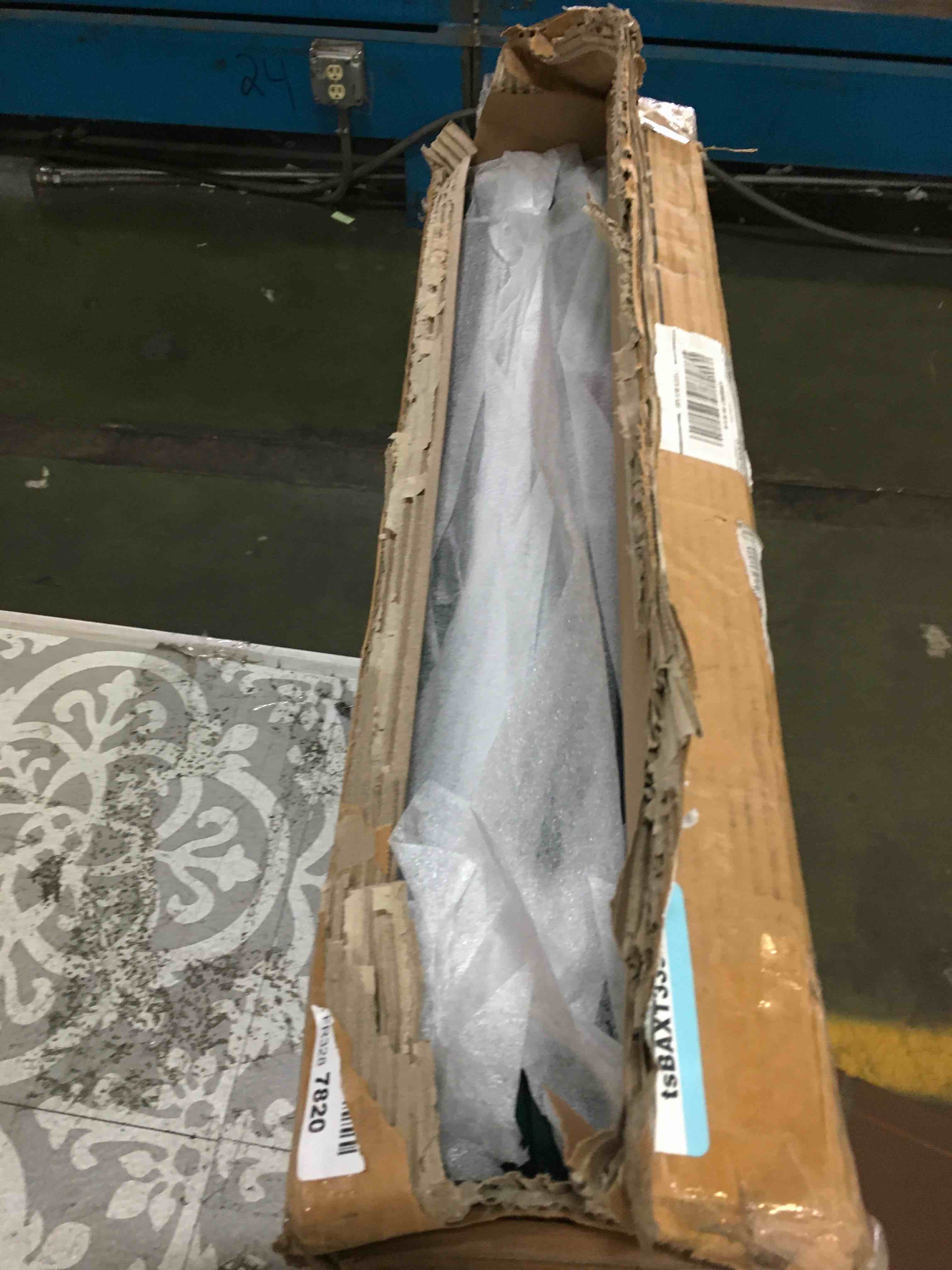 https://s3.amazonaws.com/lotting-images-prod/bidfta/ORG4760649_1689882056117.jpeg