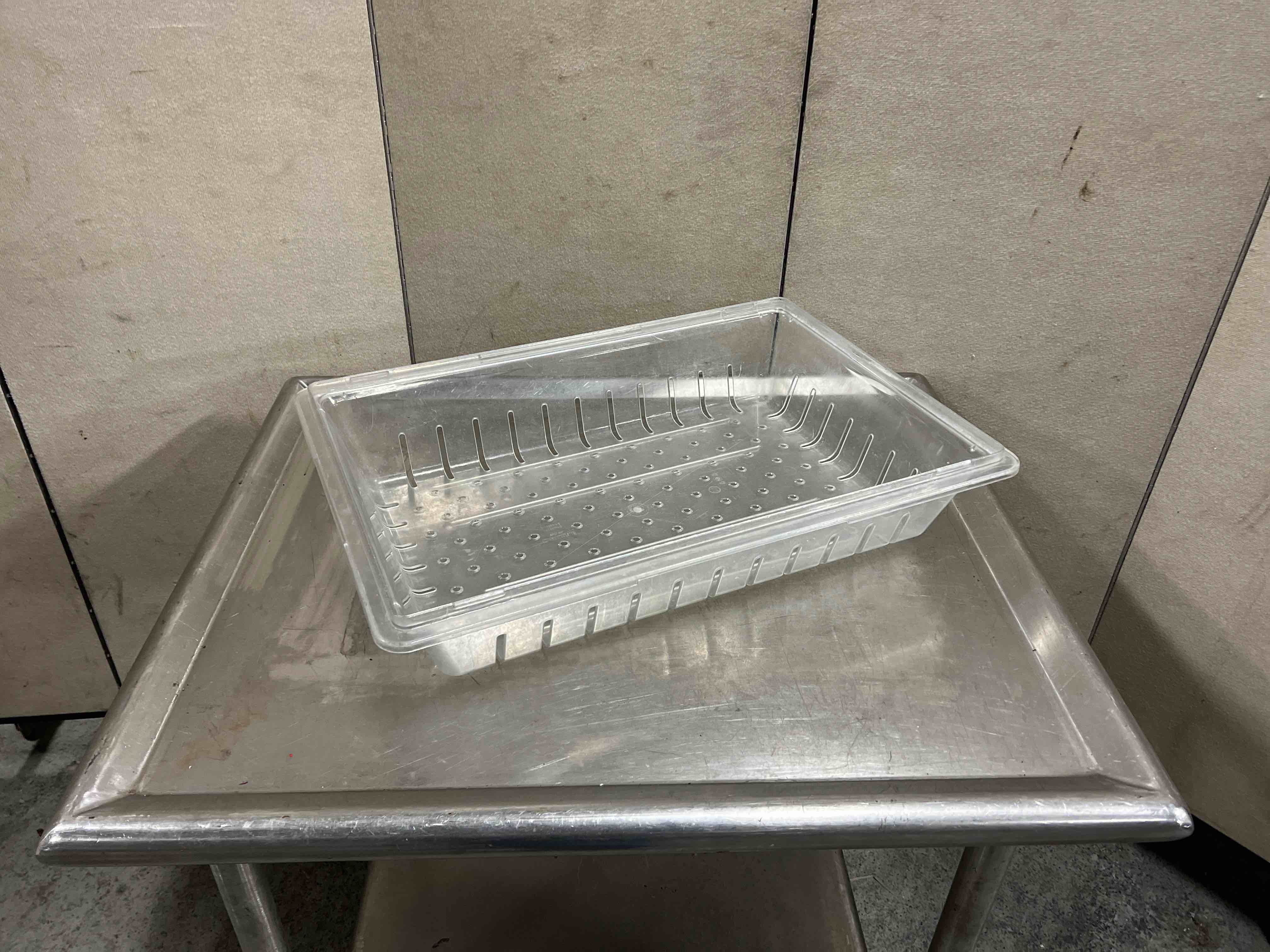 CARLISLE PLASTIC STRAINER INSERT