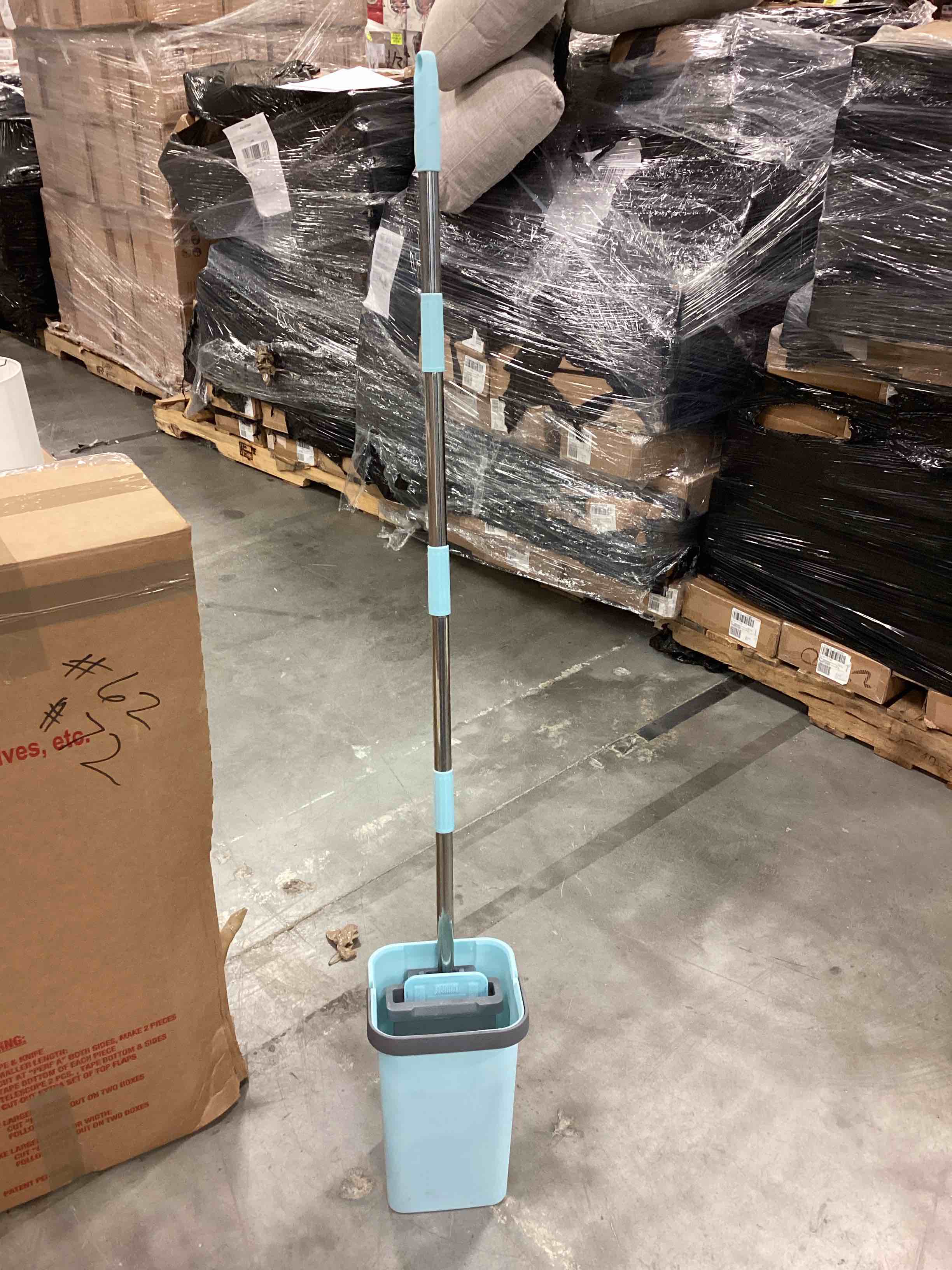 https://s3.amazonaws.com/lotting-images-prod/bidfta/ORG4811774_1686064237113.jpeg