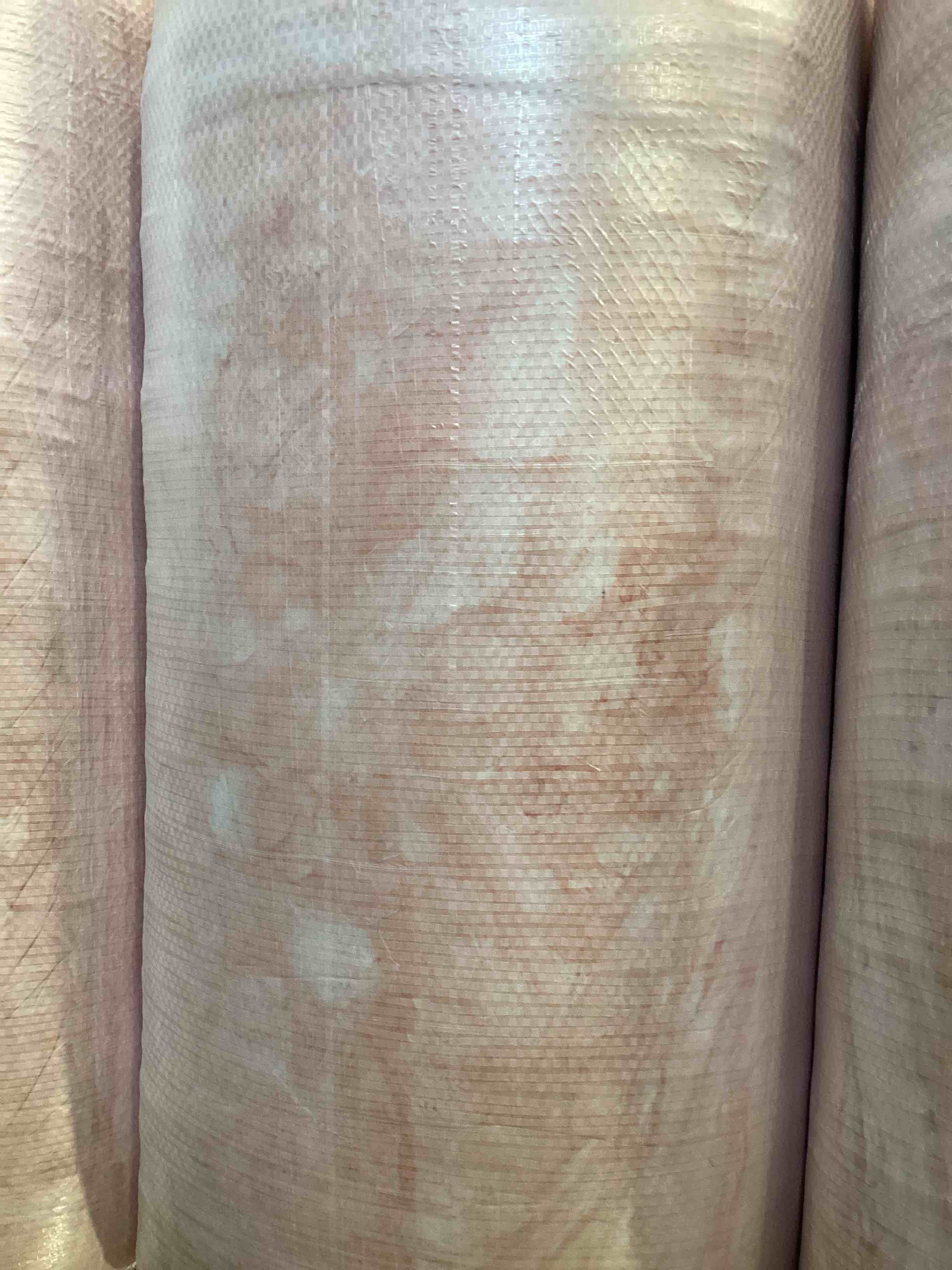 4 batts of R38 insulation 