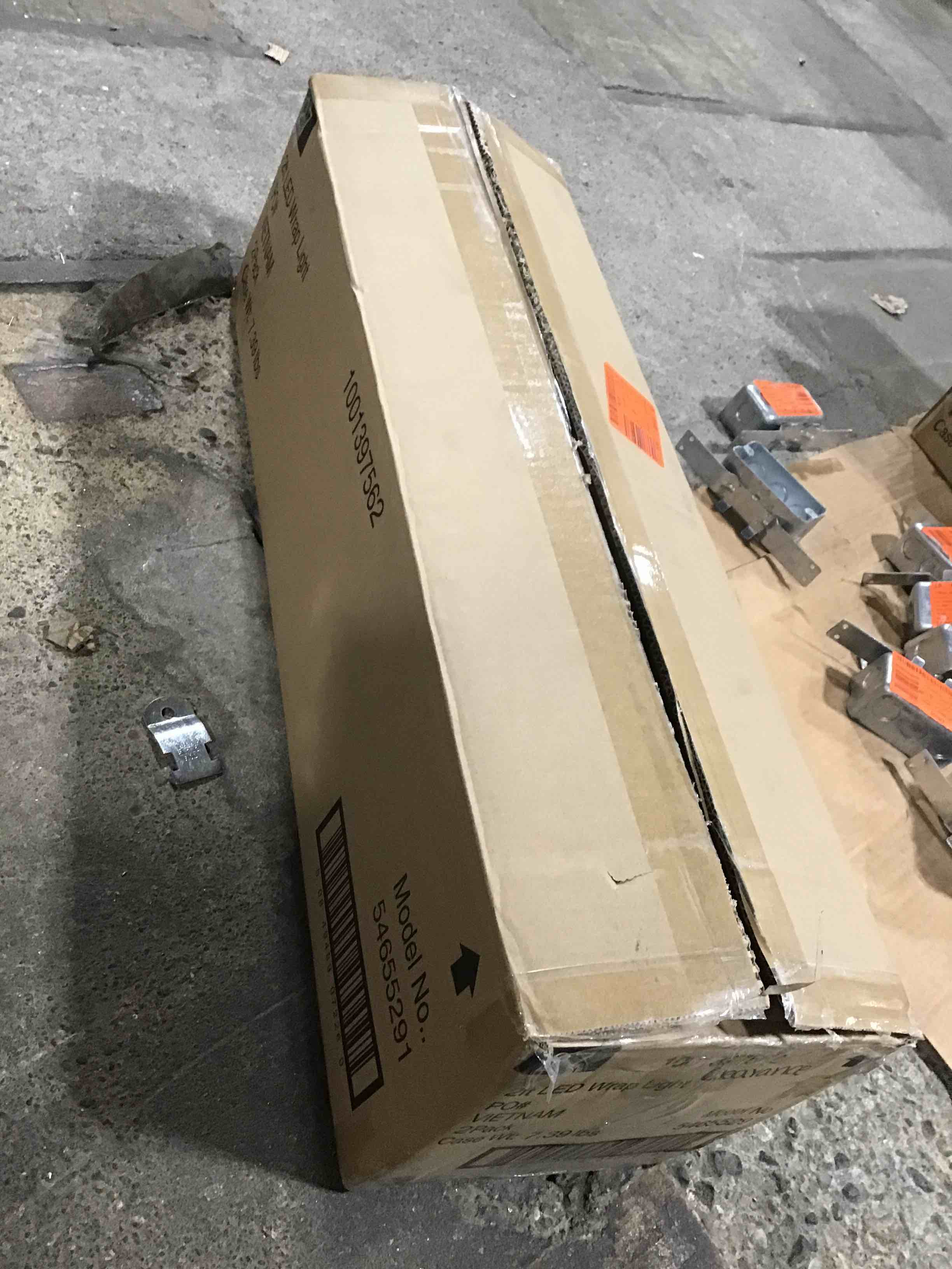 https://s3.amazonaws.com/lotting-images-prod/bidfta/ORG4837570_1692024654027.jpeg