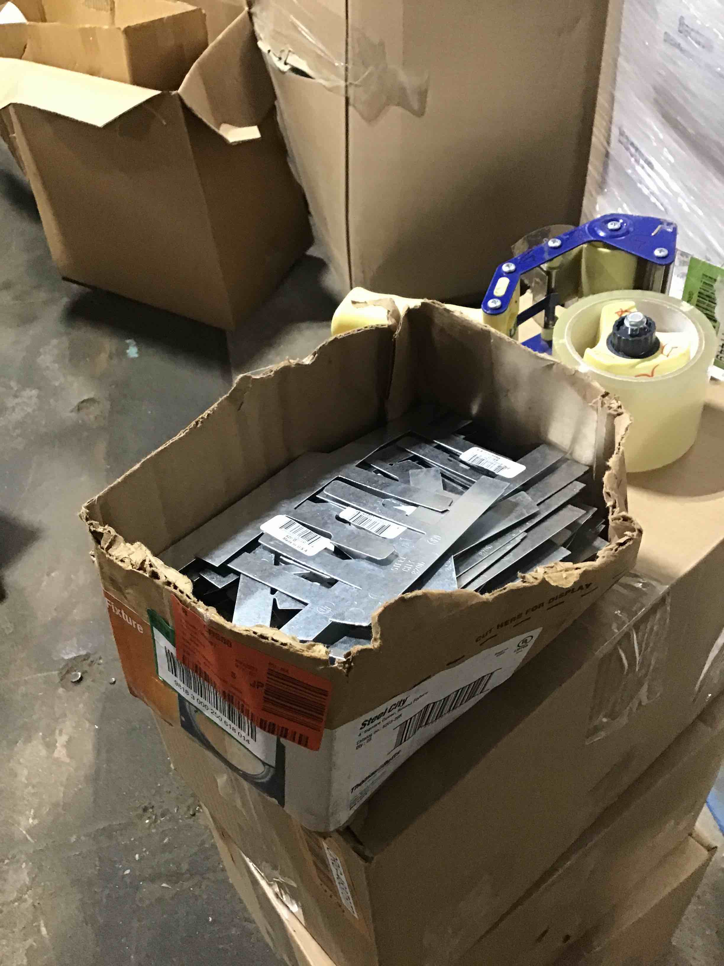 https://s3.amazonaws.com/lotting-images-prod/bidfta/ORG4837587_1692030096709.jpeg