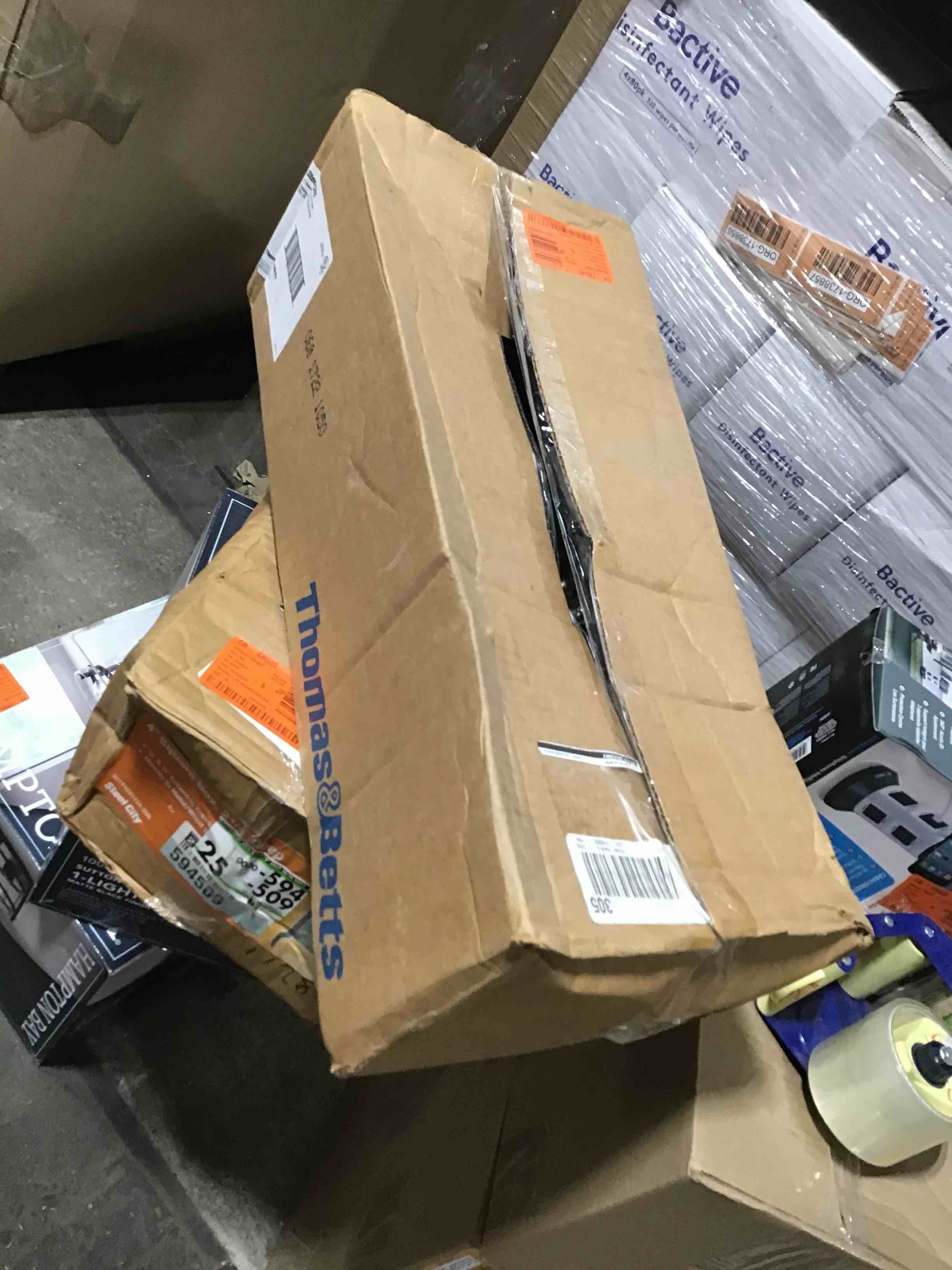 https://s3.amazonaws.com/lotting-images-prod/bidfta/ORG4837639_1692040255392.jpeg