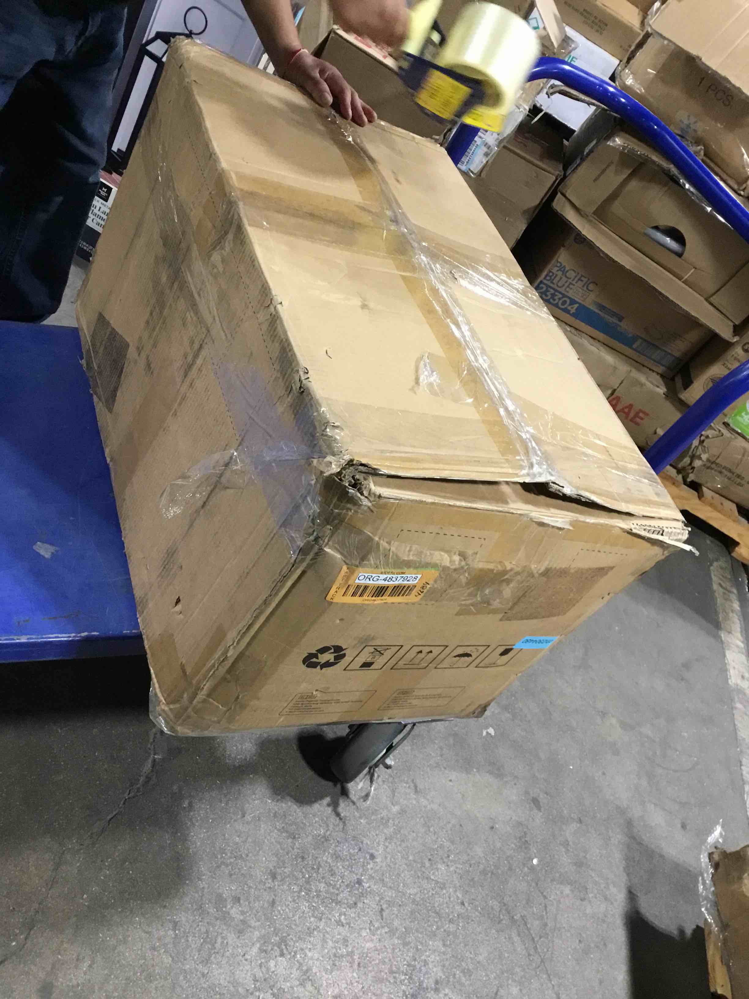 https://s3.amazonaws.com/lotting-images-prod/bidfta/ORG4837928_1694711837069.jpeg