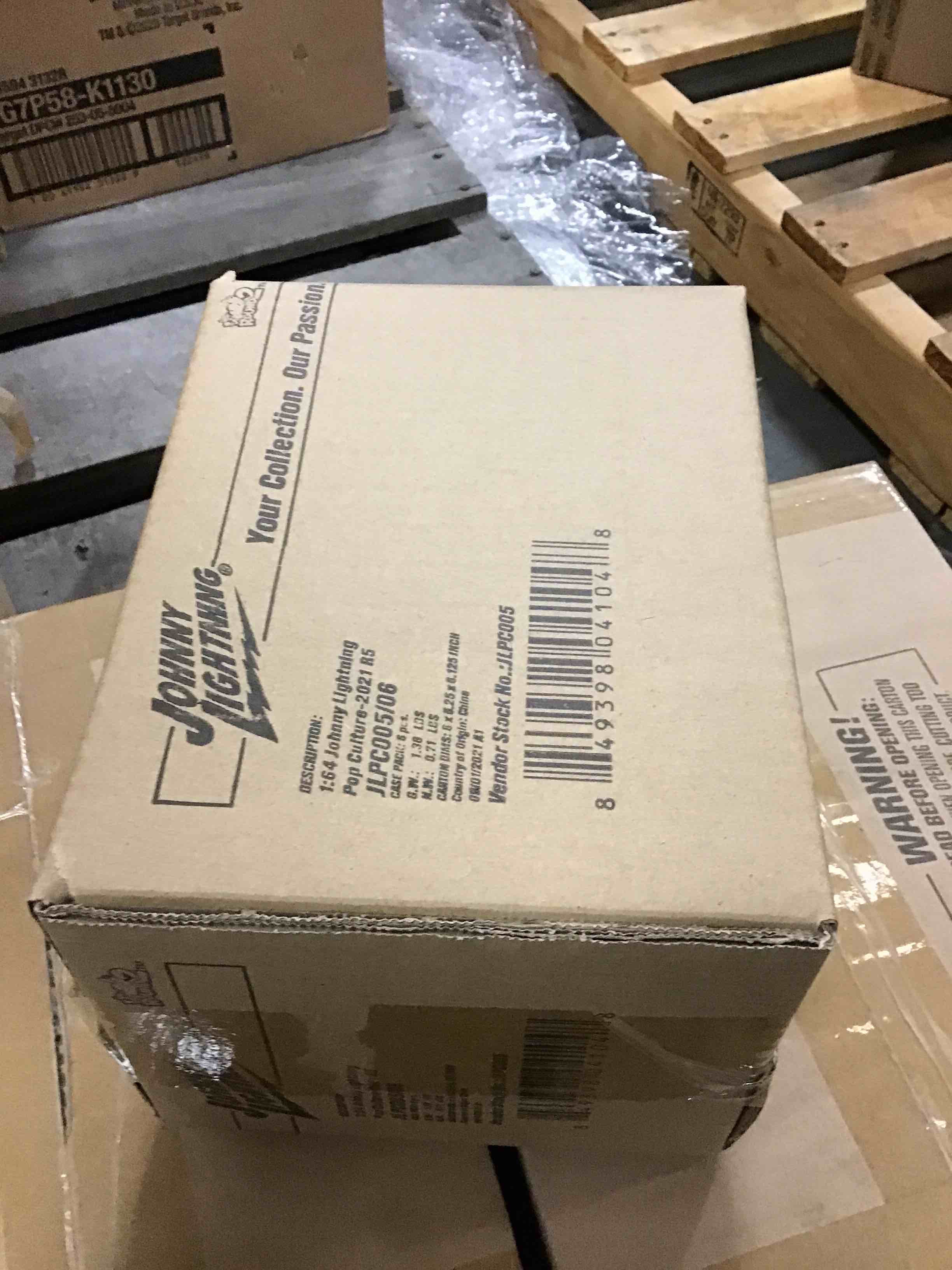 https://s3.amazonaws.com/lotting-images-prod/bidfta/ORG4843178_1685720587429.jpeg