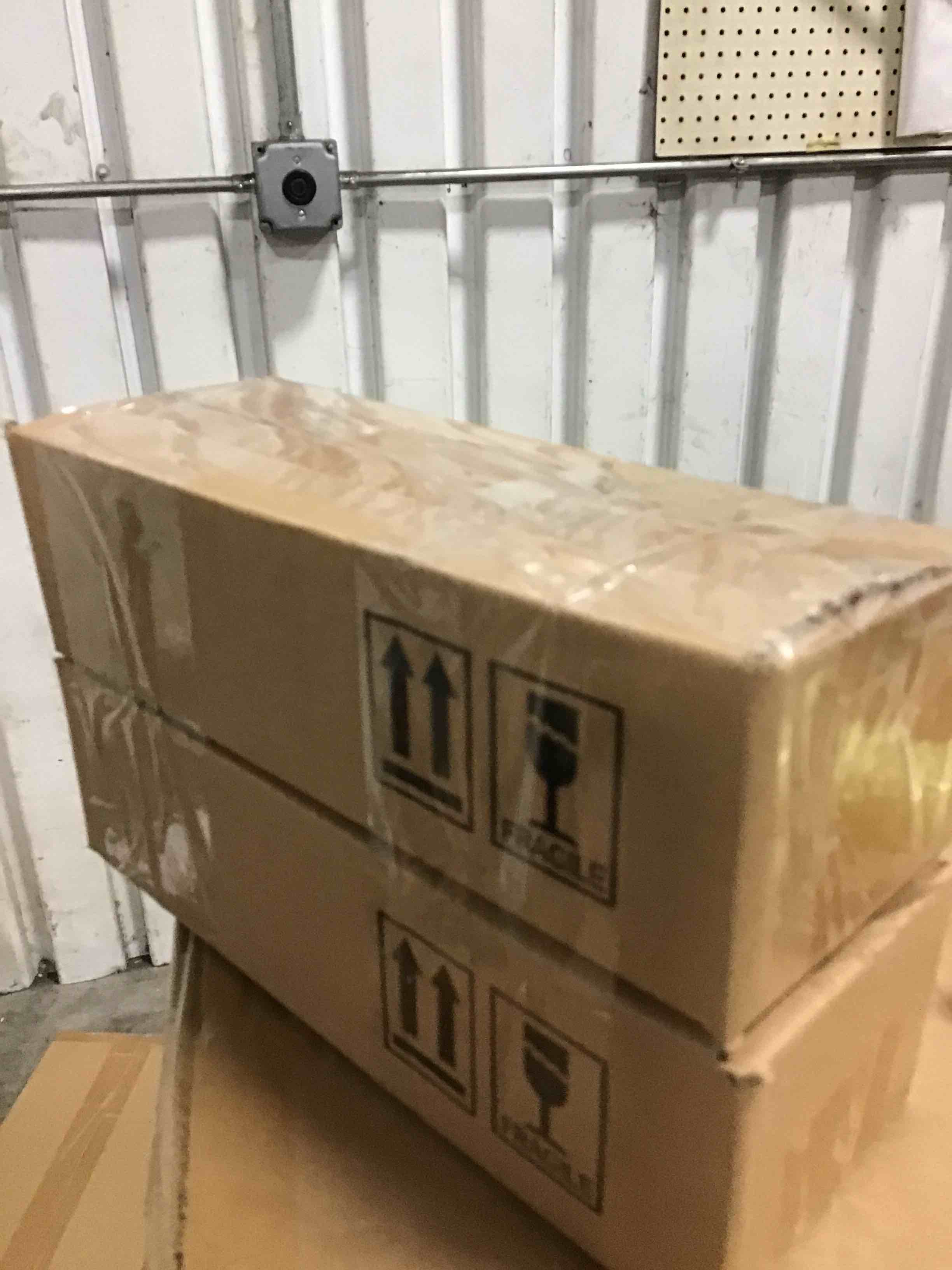 https://s3.amazonaws.com/lotting-images-prod/bidfta/ORG4843832_1686661057974.jpeg