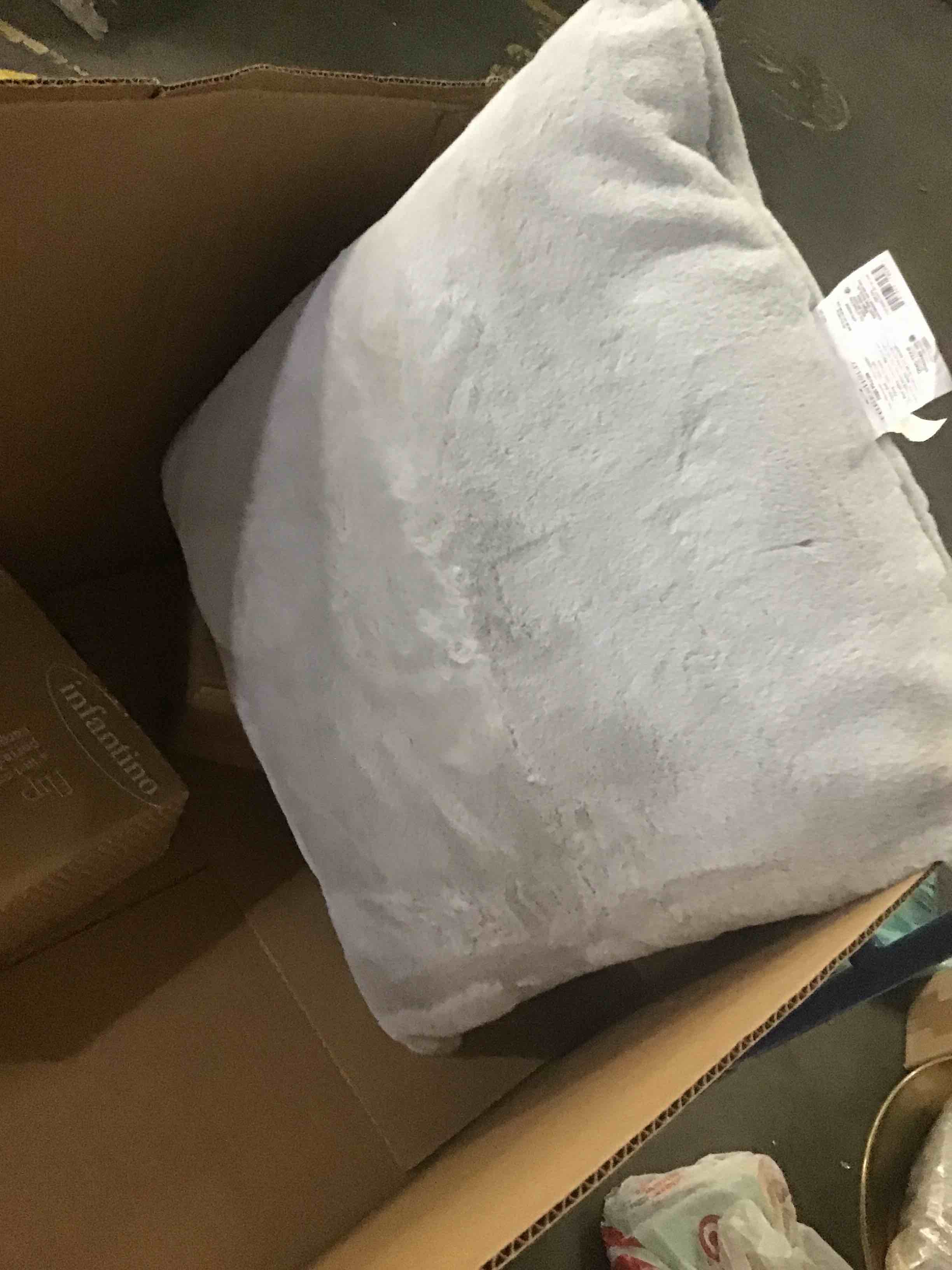 https://s3.amazonaws.com/lotting-images-prod/bidfta/ORG4844028_1687276002291.jpeg