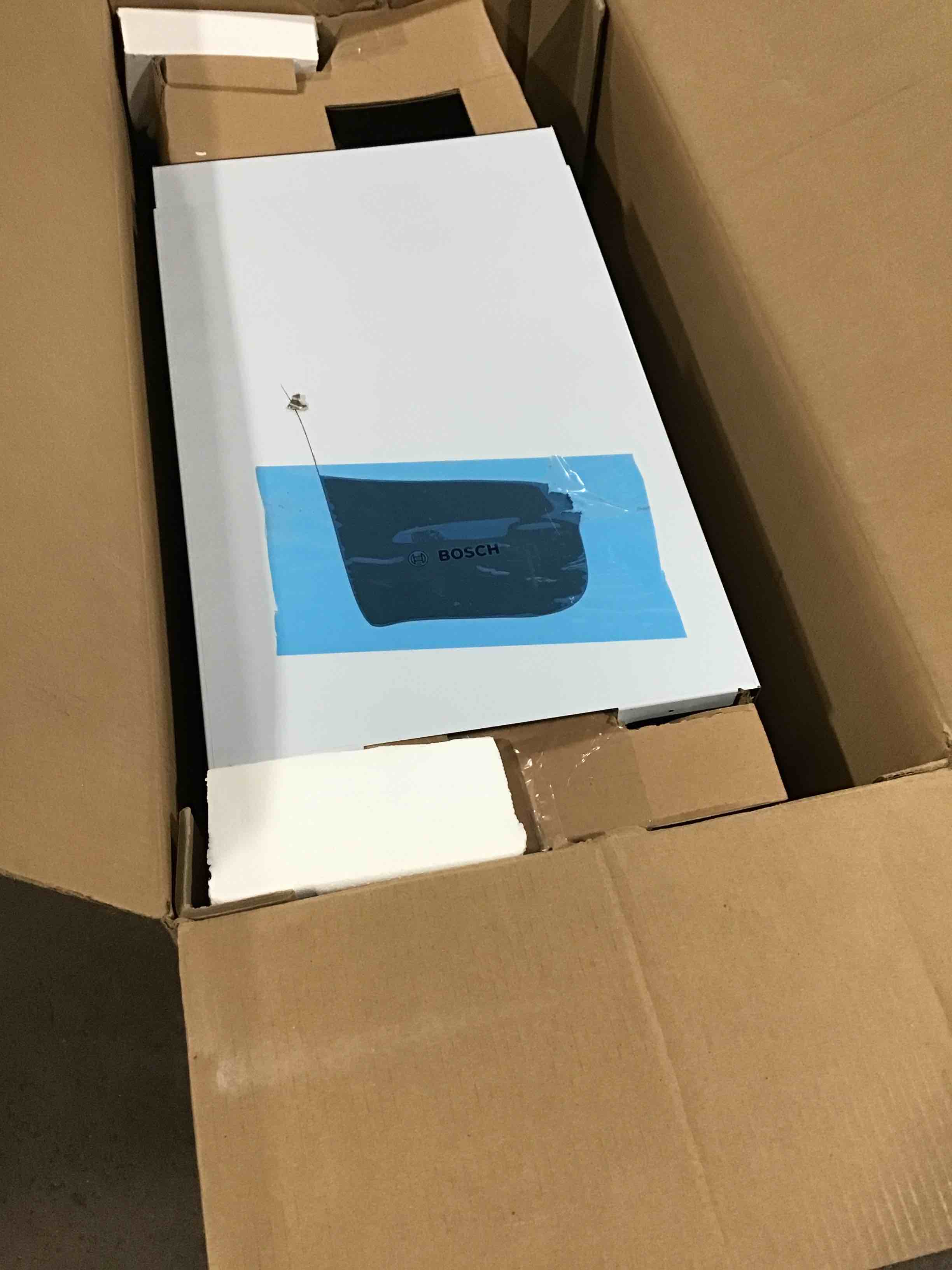 https://s3.amazonaws.com/lotting-images-prod/bidfta/ORG4864947_1686157947114.jpeg