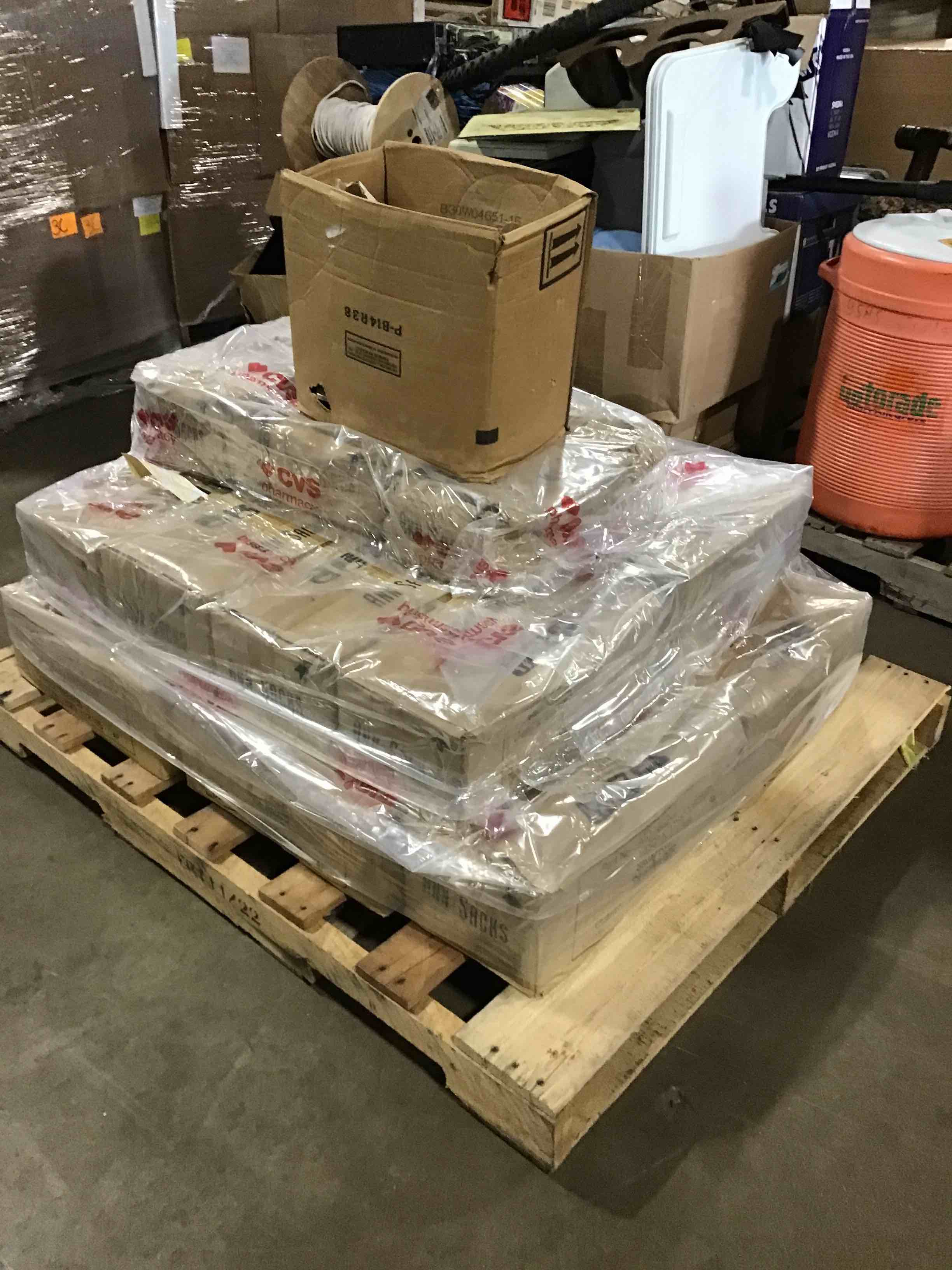 https://s3.amazonaws.com/lotting-images-prod/bidfta/ORG4867880_1686237138822.jpeg
