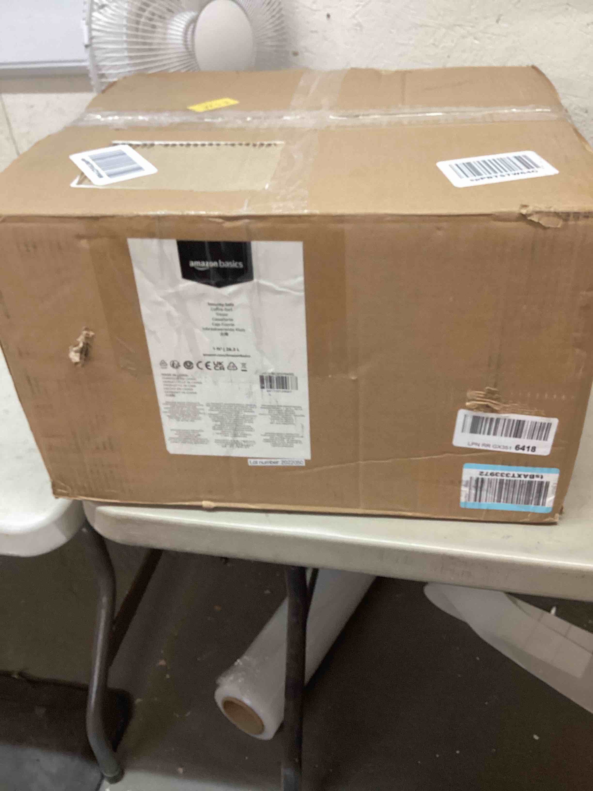 https://s3.amazonaws.com/lotting-images-prod/bidfta/ORG4902873_1693674629396.jpeg